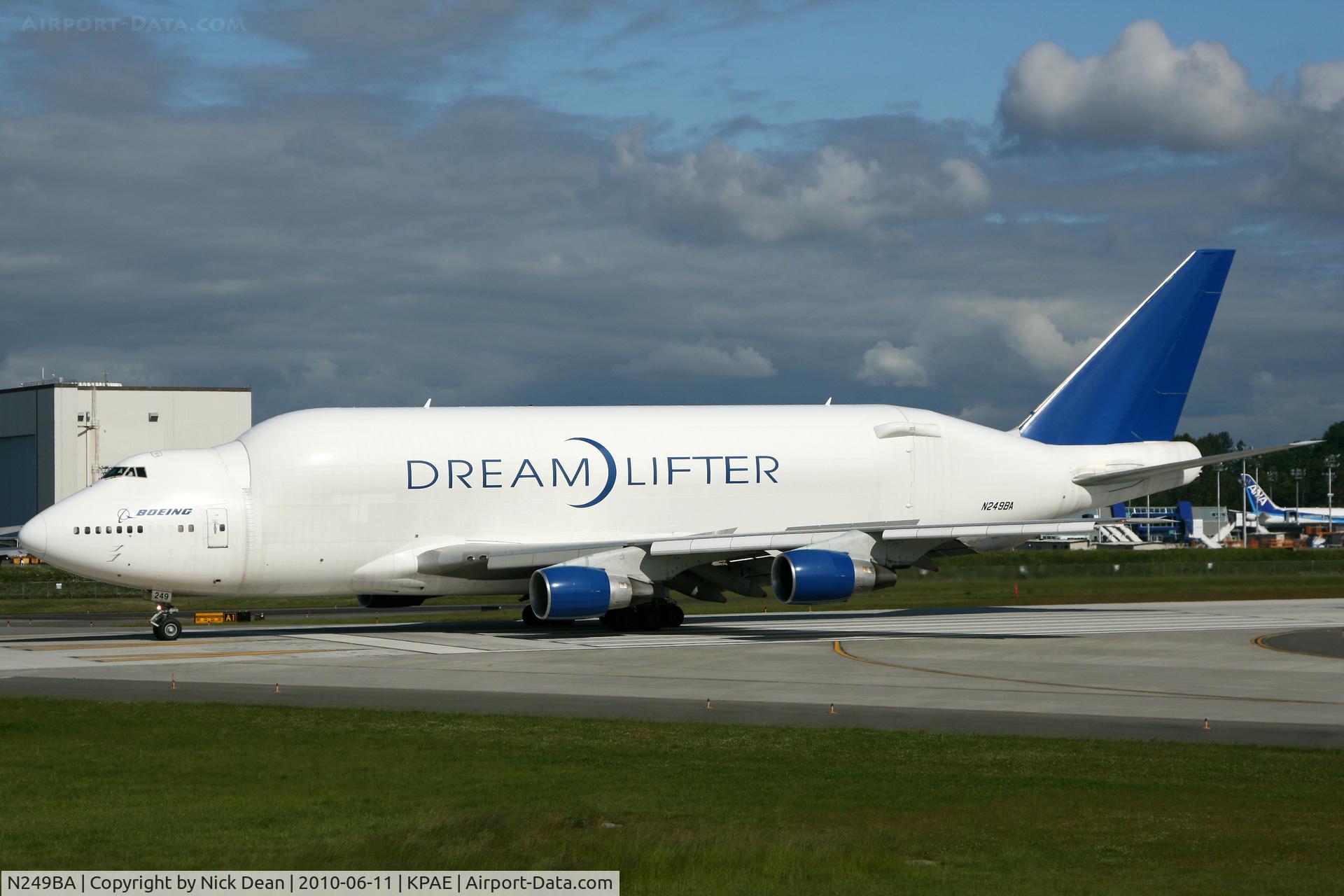 N249BA, 1989 Boeing 747-409LCF C/N 24309, KPAE