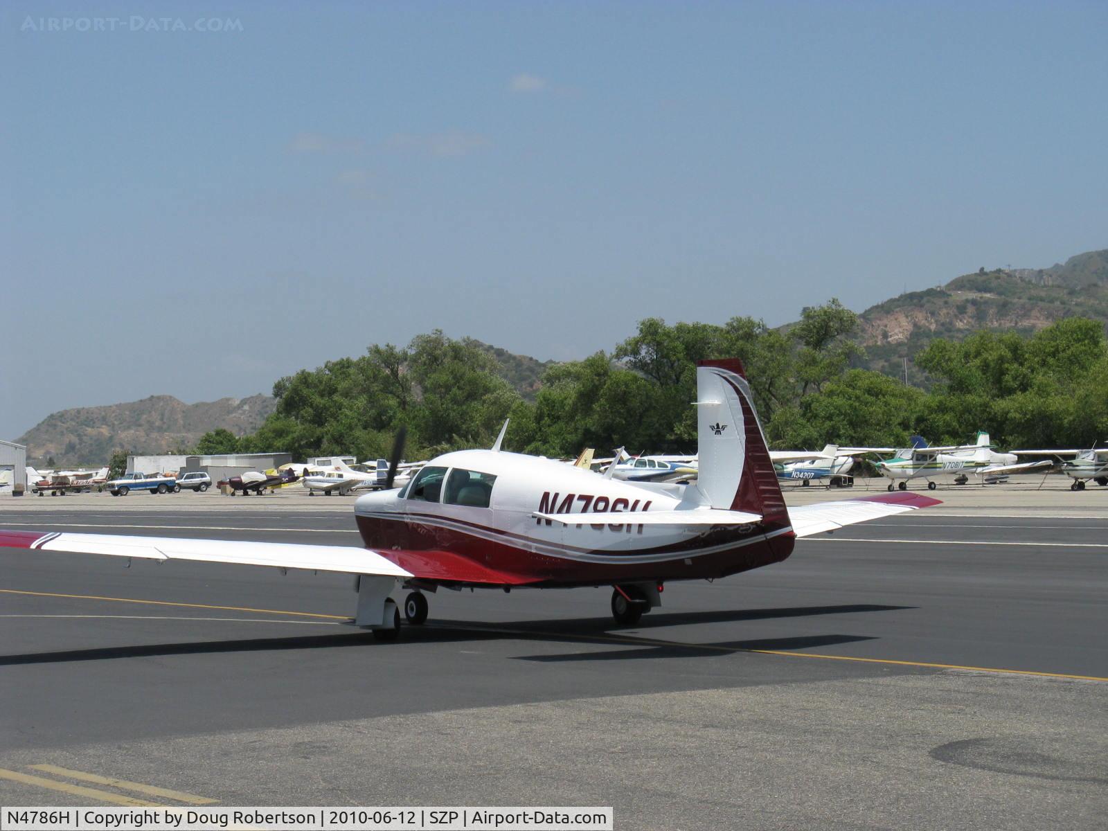 N4786H, 1979 Mooney M20J 201 C/N 24-0876, 1979 Mooney M20J 201, Lycoming IO-360 A&C 200 Hp, taxi