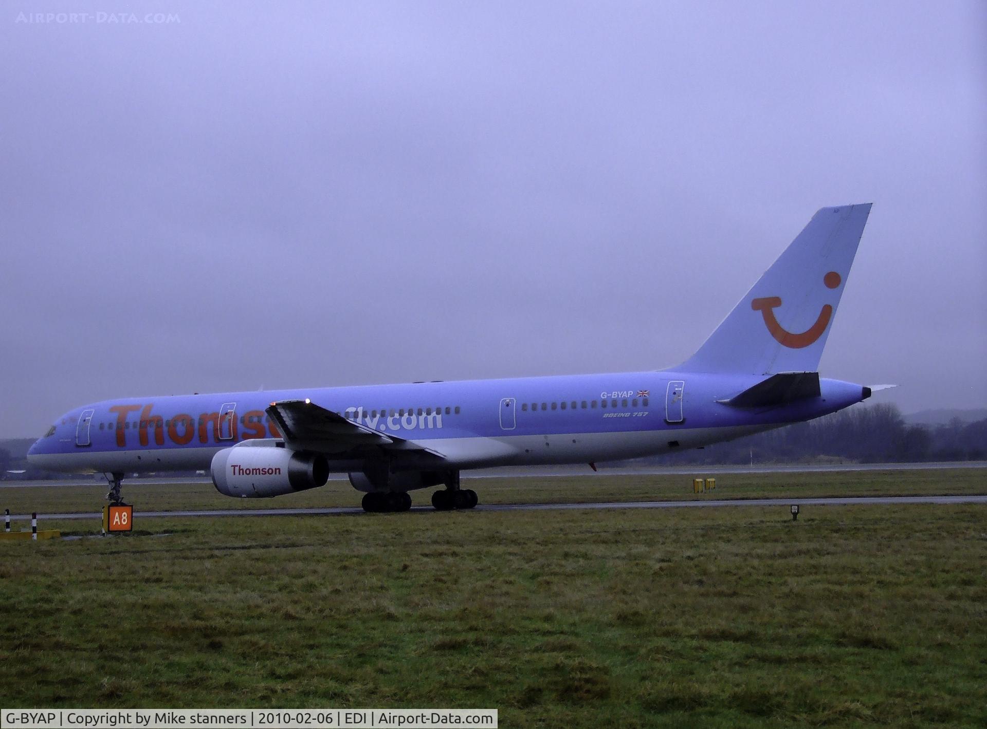 G-BYAP, 1994 Boeing 757-204 C/N 27236, Thomson B757 Taxiing to runway 06
