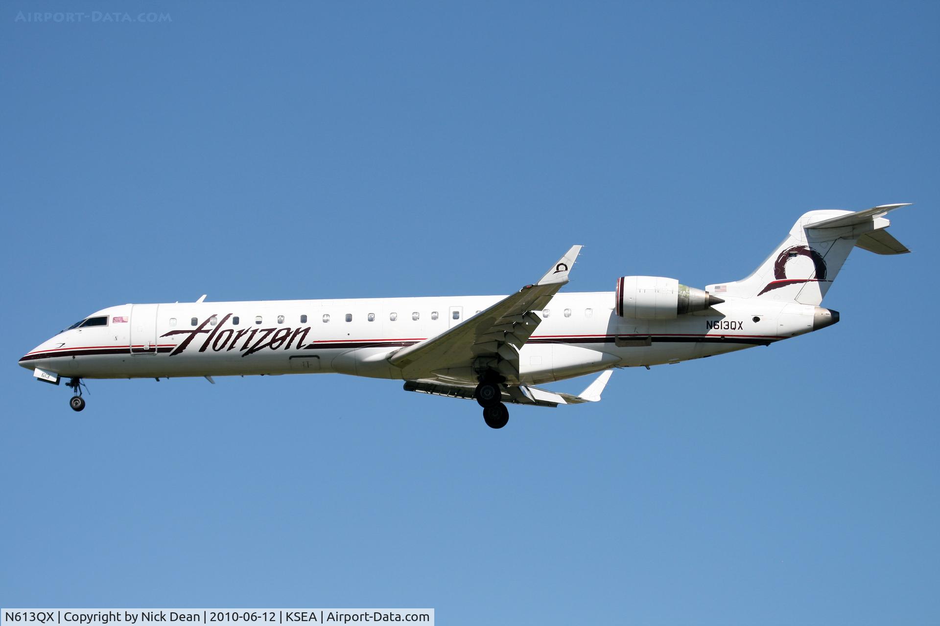 N613QX, 2002 Bombardier CRJ-701 (CL-600-2C10) Regional Jet C/N 10045, KSEA