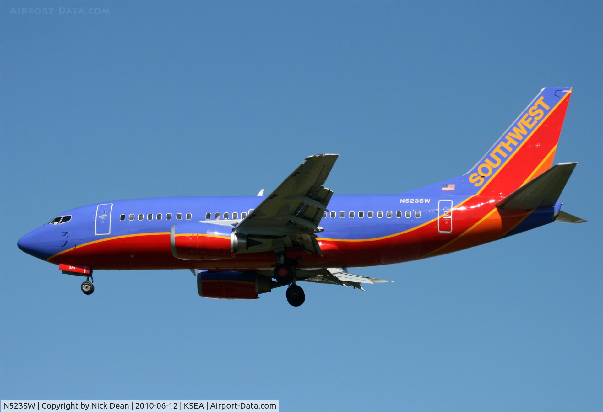 N523SW, 1992 Boeing 737-5H4 C/N 26565, KSEA