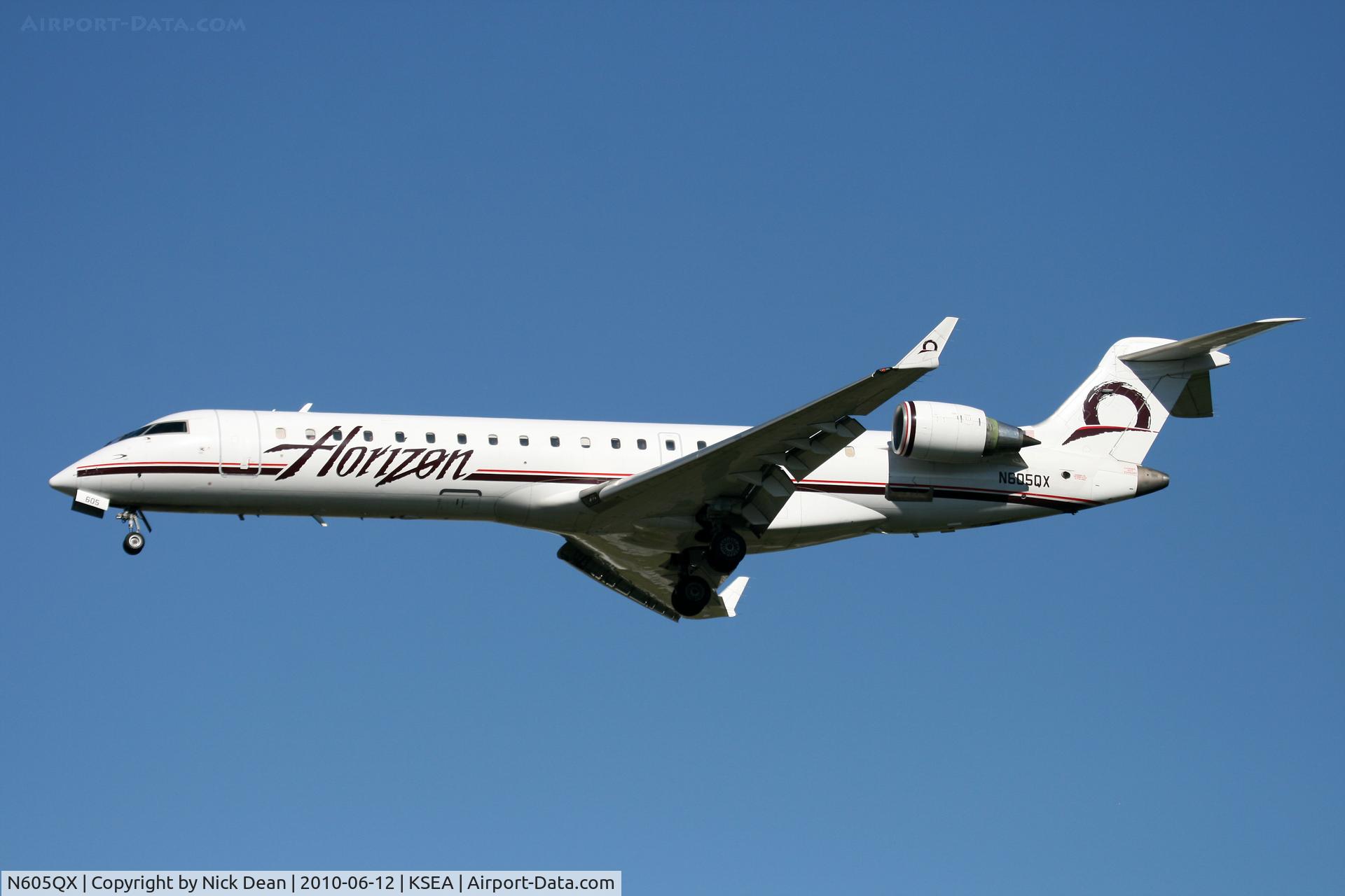 N605QX, 2002 Bombardier CRJ-701 (CL-600-2C10) Regional Jet C/N 10022, KSEA
