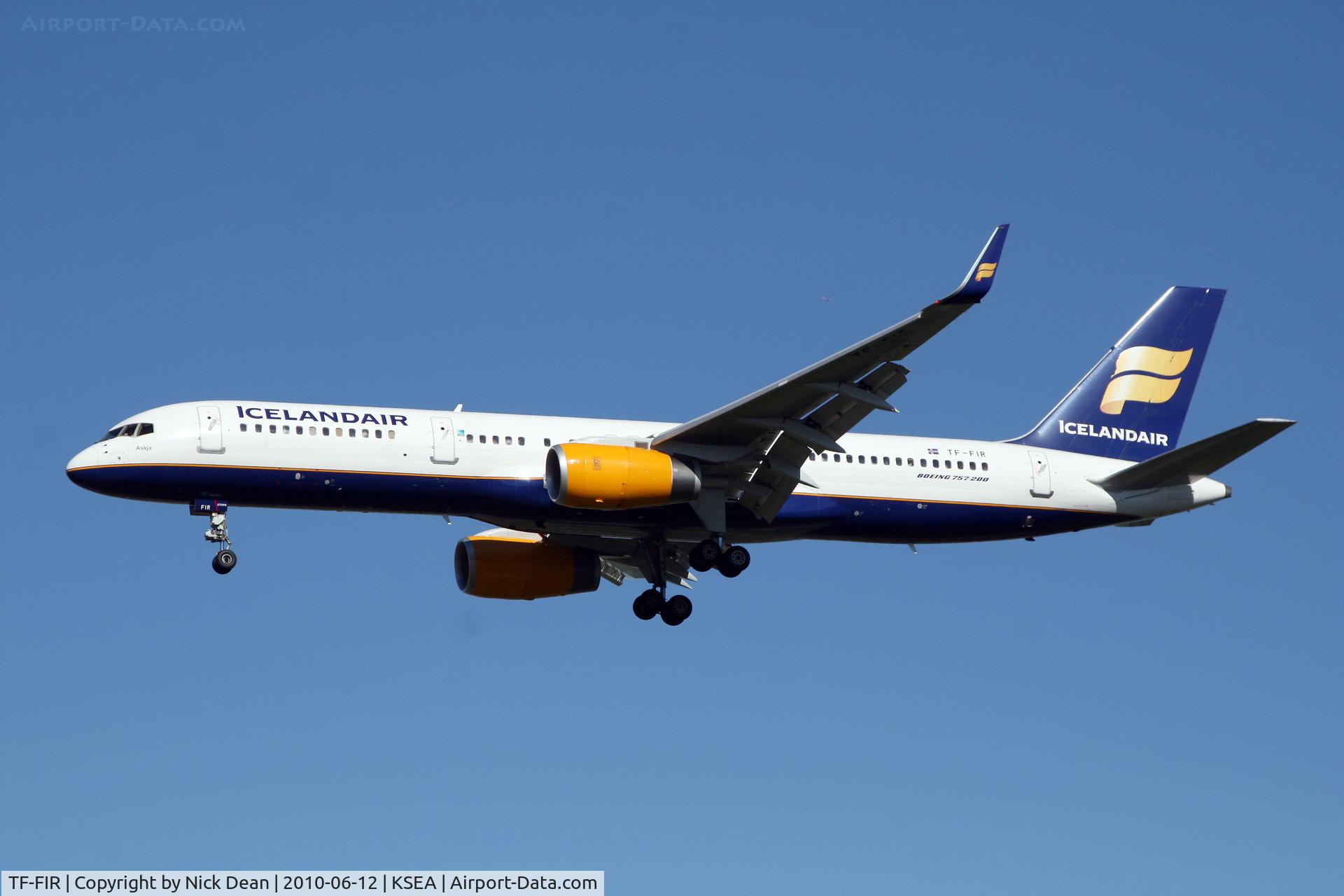 TF-FIR, 1994 Boeing 757-256 C/N 26242, KSEA