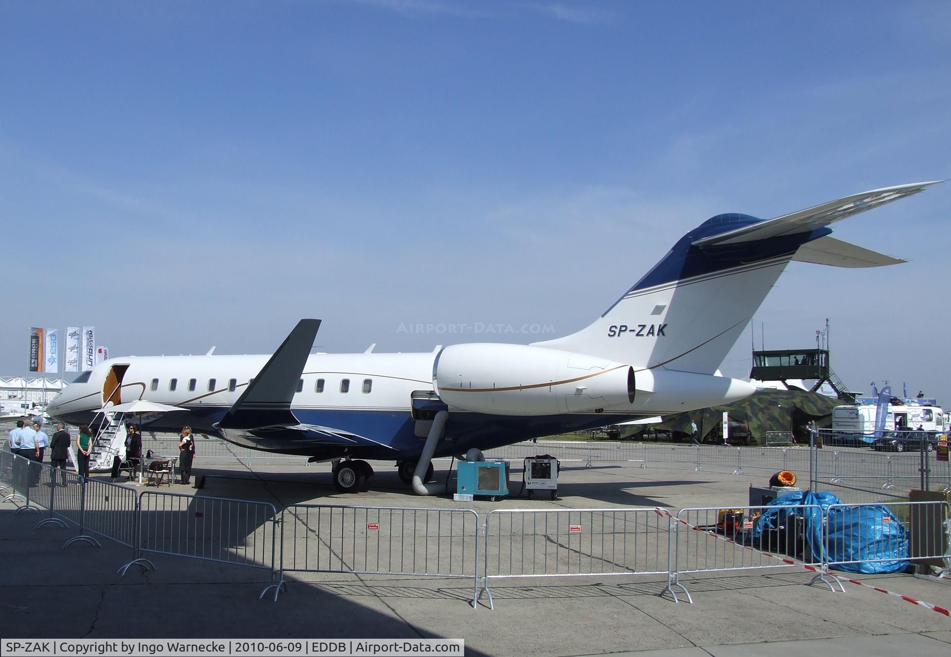SP-ZAK, Bombardier BD-700-1A11 Global 5000 C/N 9219, Bombardier Global 5000 at the ILA 2010, Berlin