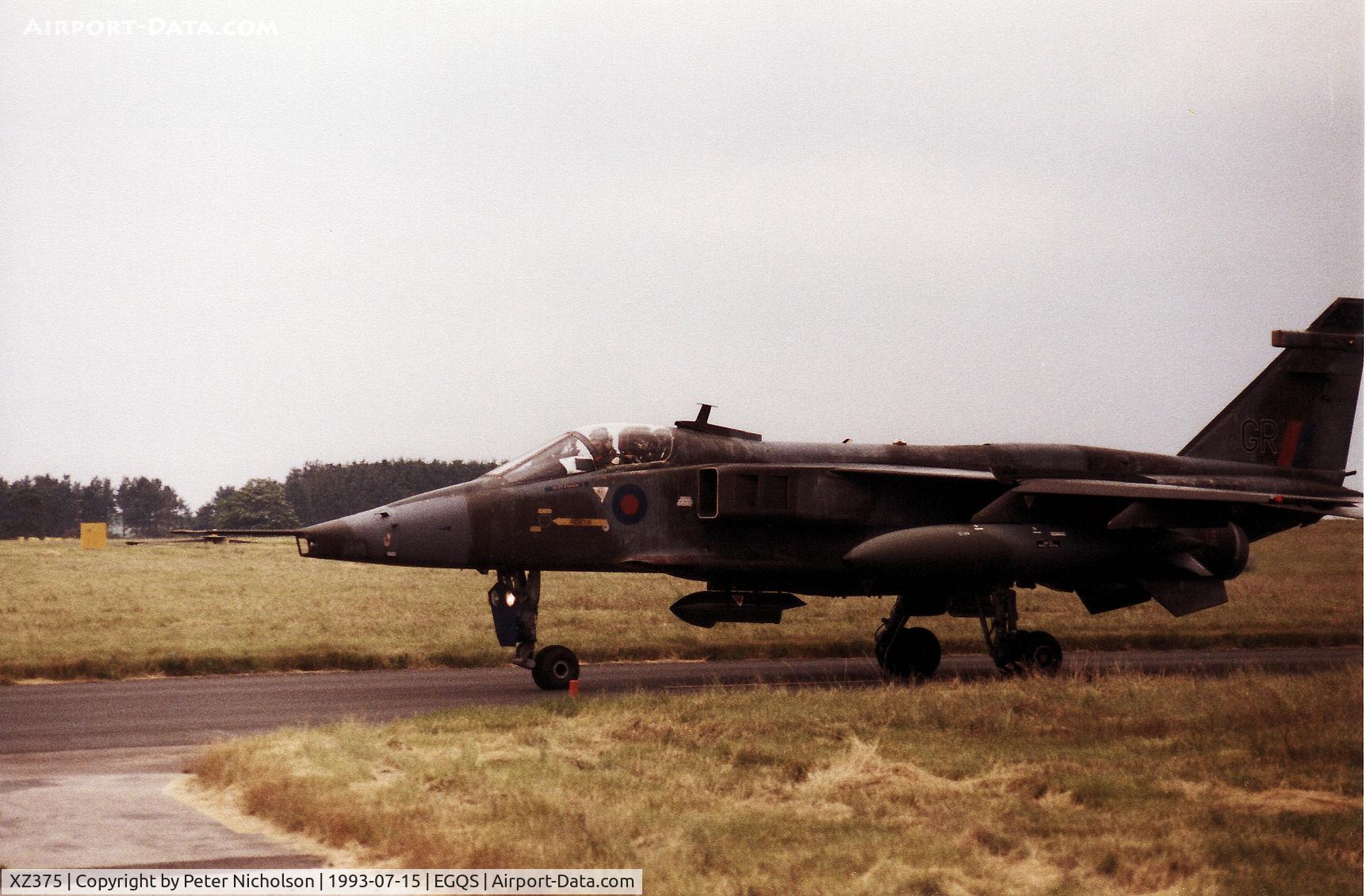 XZ375, 1976 Sepecat Jaguar GR.1A C/N S.142, Jaguar GR.1A of 54 Squadron at RAF Coltishall taxying to the active runway at RAF Lossiemouth in the Summer of 1993.