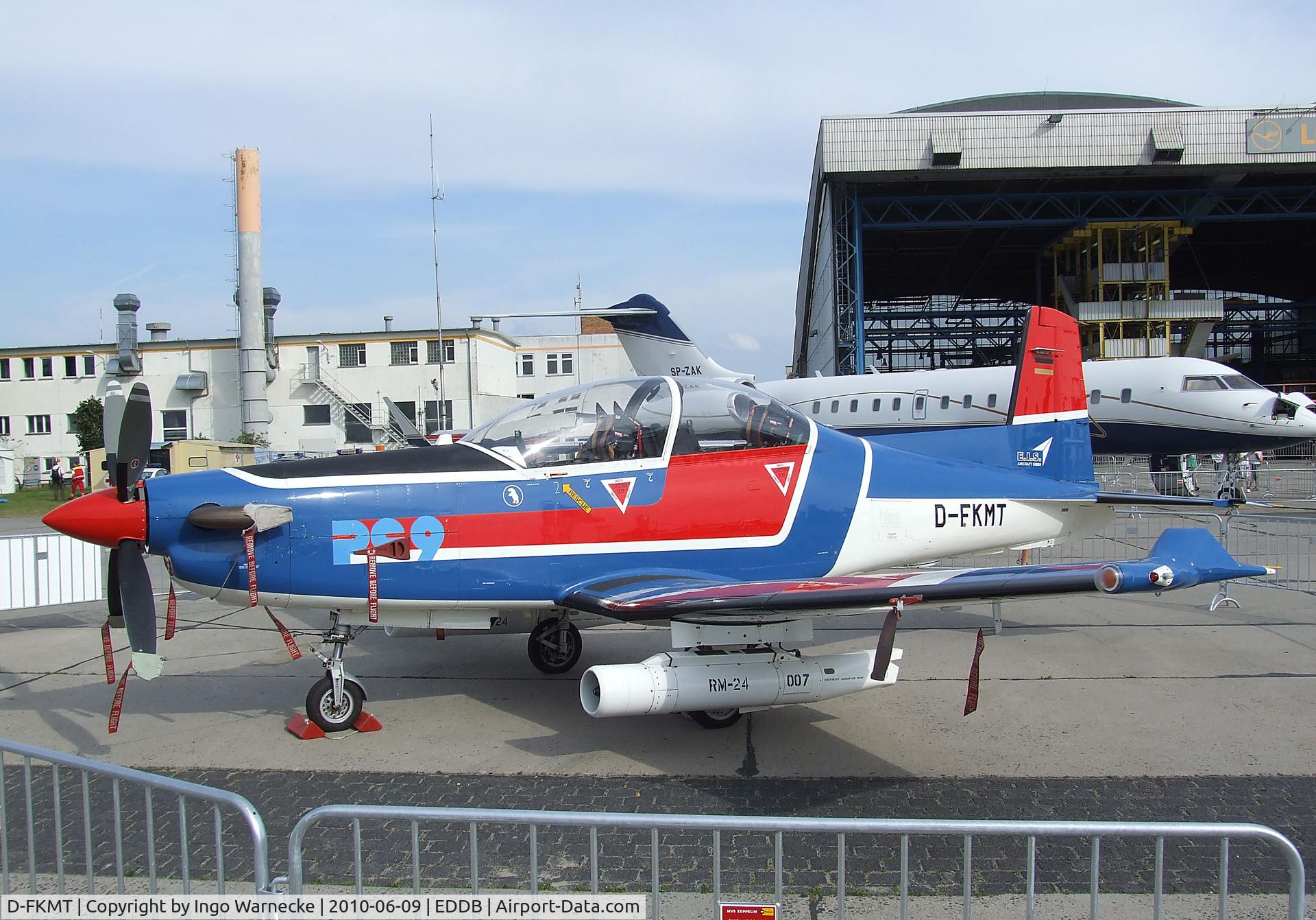 D-FKMT, Pilatus PC-9B C/N 176, Pilatus PC-9B of E.I.S. Aircraft (target services for German armed forces) at the ILA 2010, Berlin