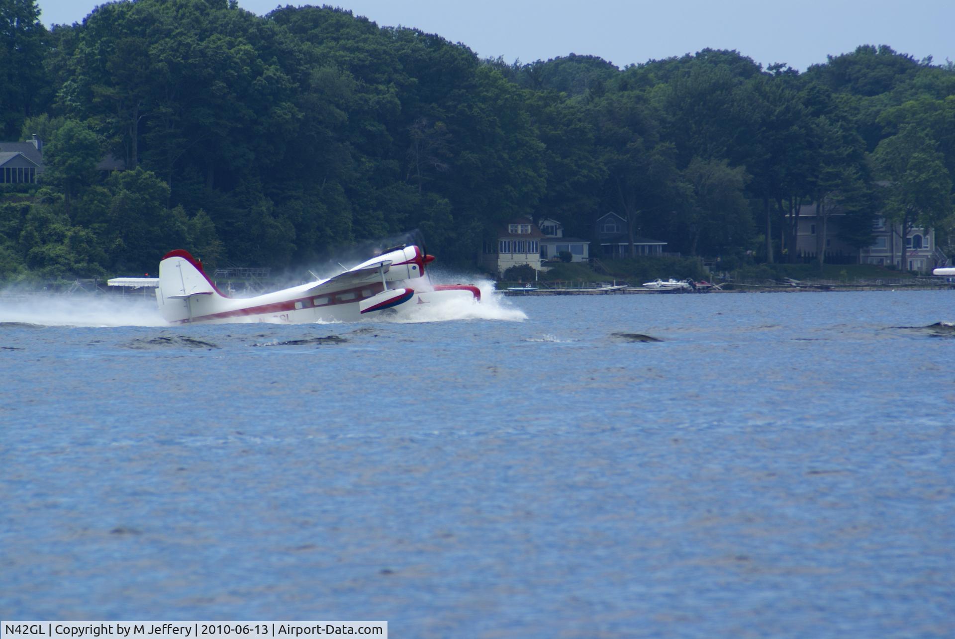 N42GL, 1944 Grumman G-21A Goose C/N B-52, Water take off