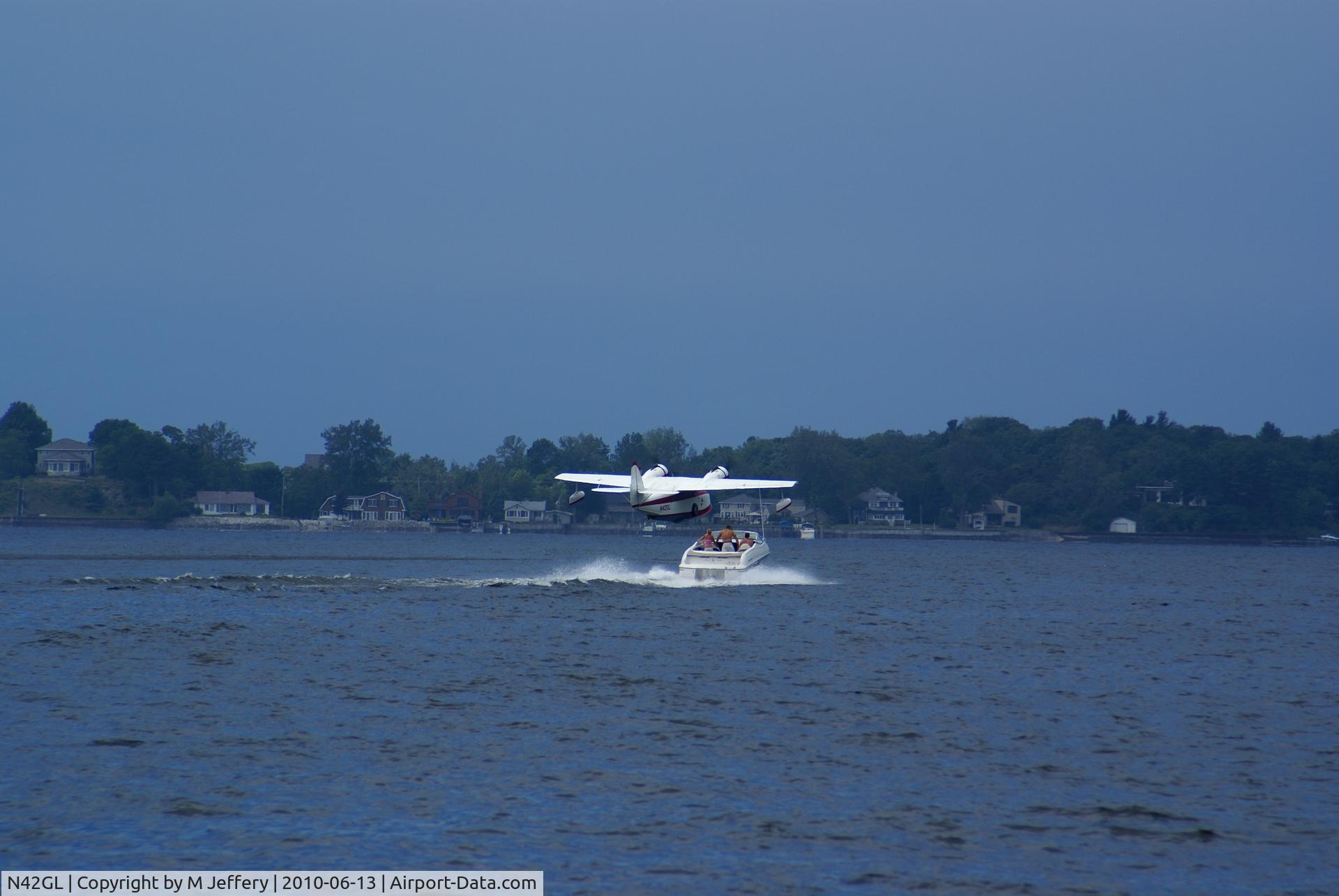 N42GL, 1944 Grumman G-21A Goose C/N B-52, water take off