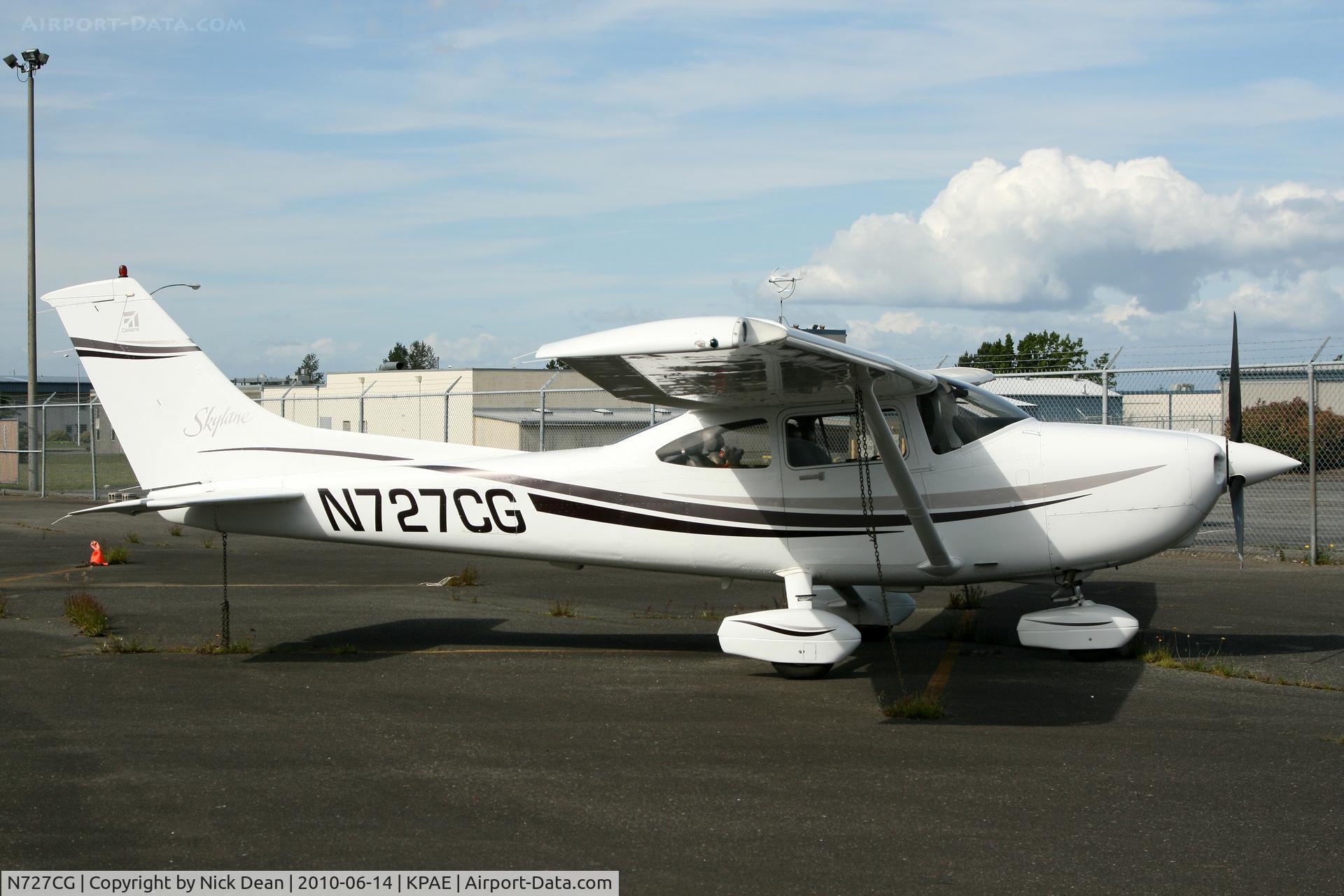 N727CG, 2000 Cessna 182S Skylane C/N 18280838, KPAE