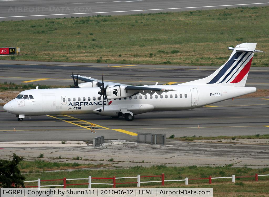 F-GRPI, 2005 ATR 72-212A C/N 722, Taxiing holding point rwy 31R for departure...
