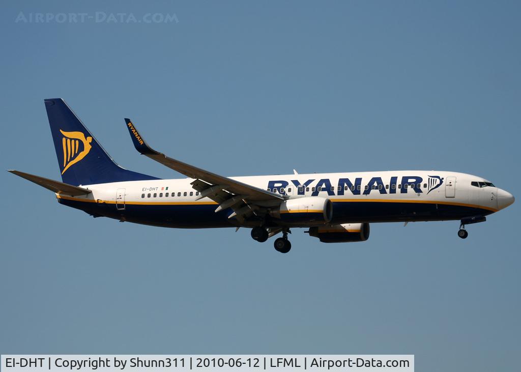 EI-DHT, 2005 Boeing 737-8AS C/N 33581, Landing rwy 31R