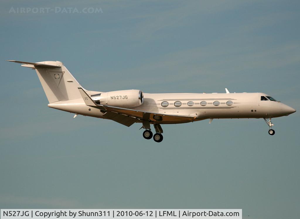 N527JG, 2003 Gulfstream Aerospace G-IV (G400) C/N 1519, Landing rwy 31R