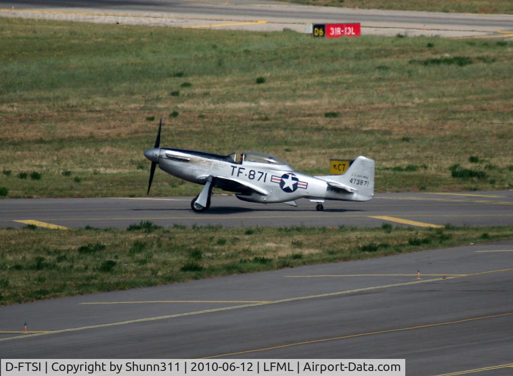 D-FTSI, North American TF-51D Mustang C/N 122-40411, Lining up rwy 31R for departure to LFTH
