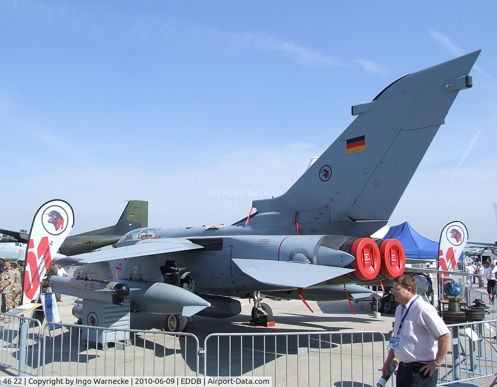 46 22, Panavia Tornado IDS C/N 807/GS255/4322, Panavia Tornado IDS of the German air force at ILA 2010, Berlin