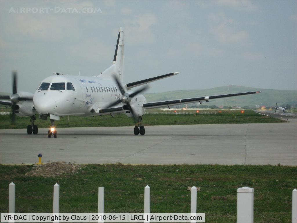 YR-DAC, 1988 Saab 340A C/N 340A-117, Turning on runway 08.