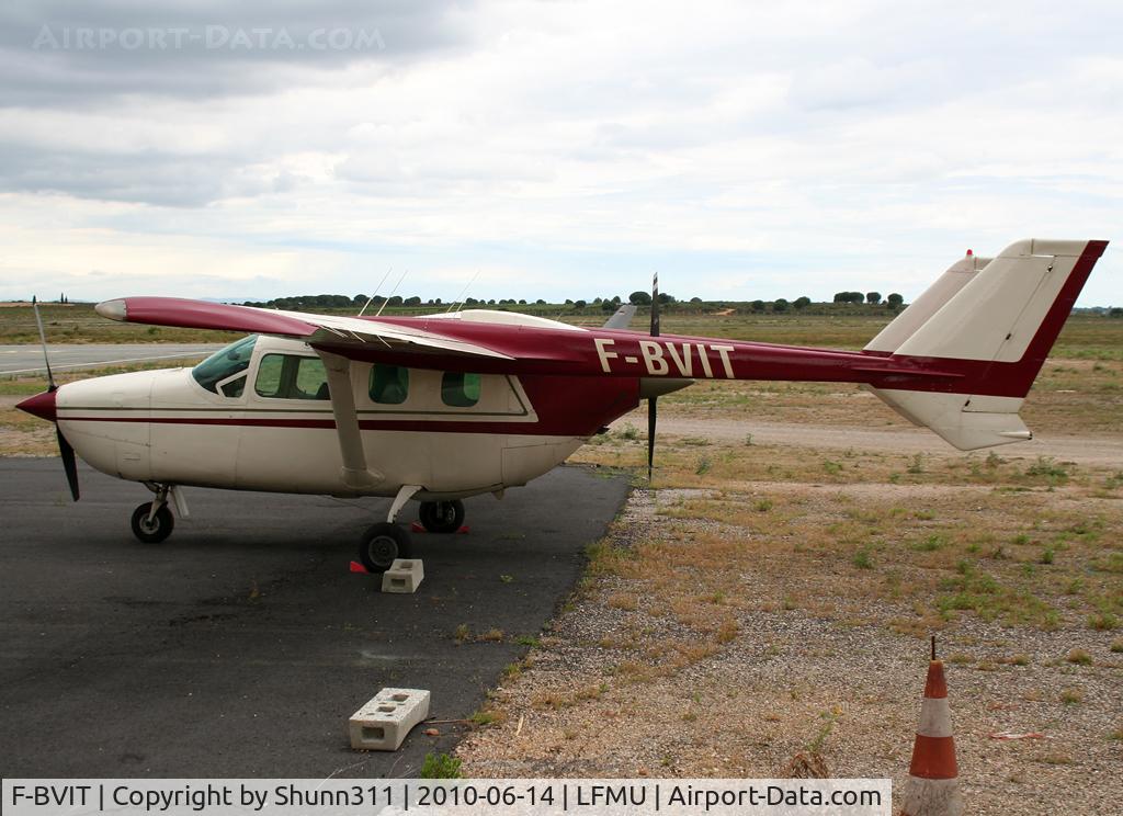 F-BVIT, Reims F337G Super Skymaster C/N 0066, Parked here...