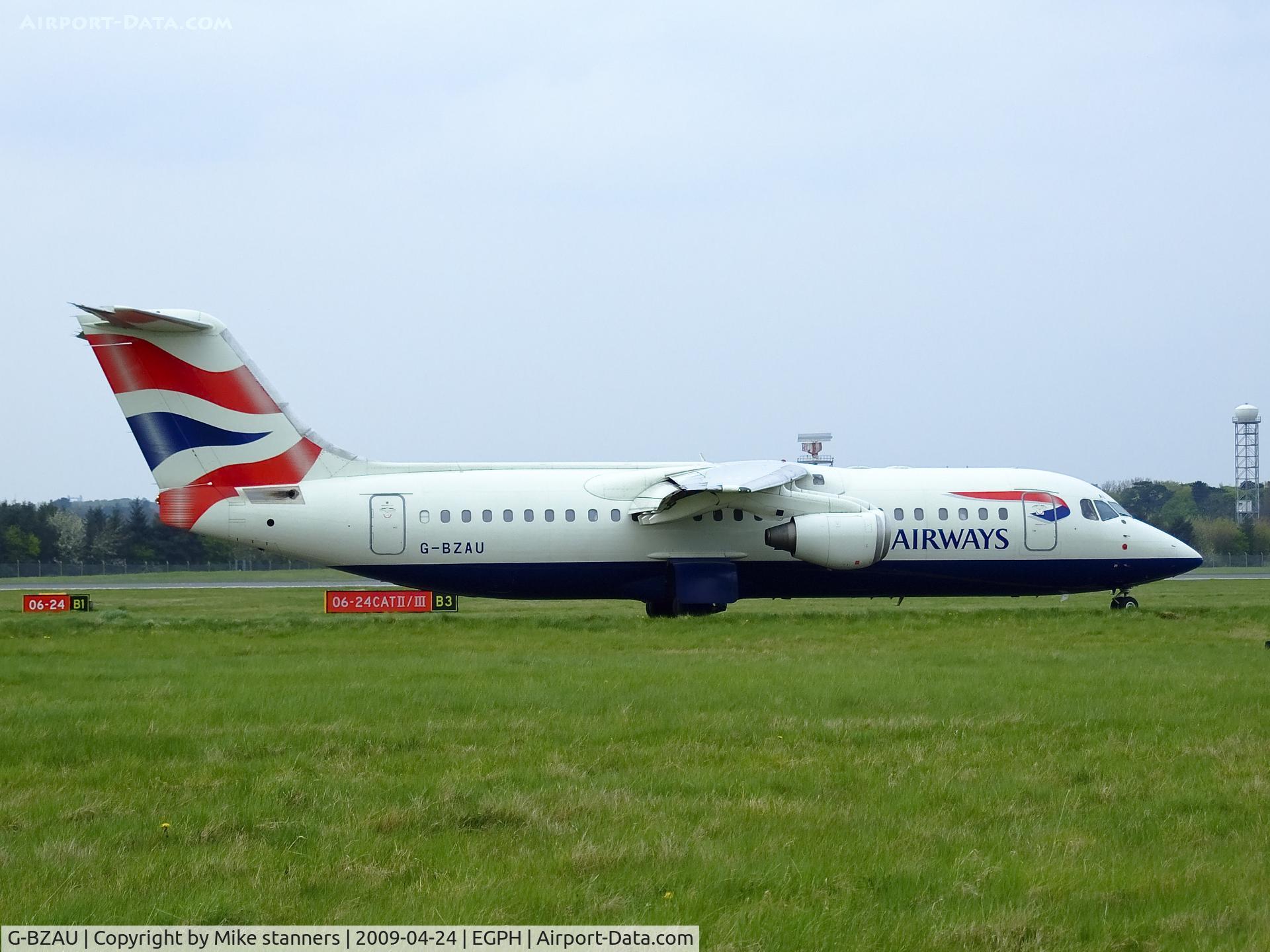 G-BZAU, 1998 British Aerospace Avro 146-RJ100 C/N E3328, British airways RJ100 Arrives at EDI