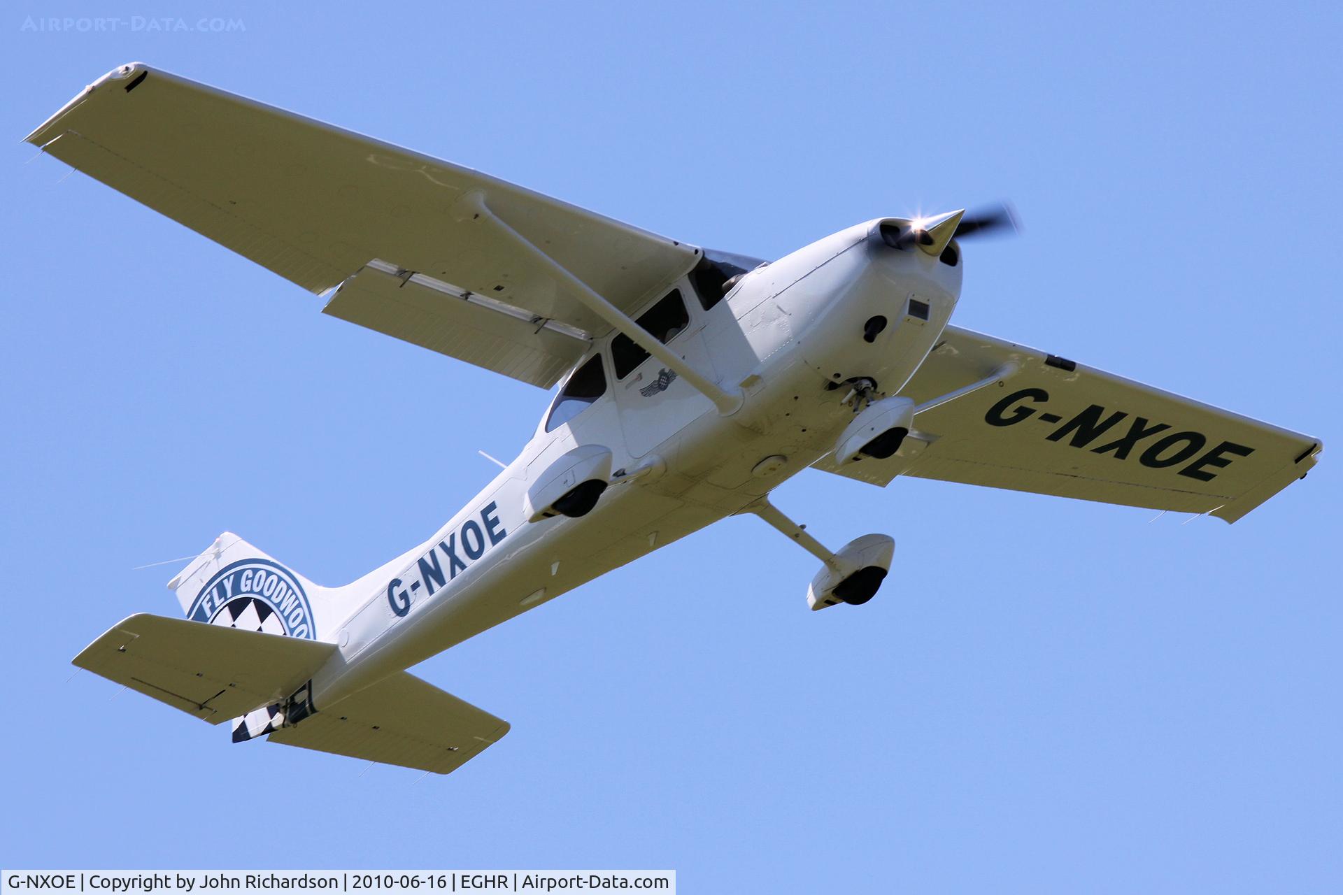G-NXOE, 2010 Cessna 172S C/N 172S11002, Departing Goodwood