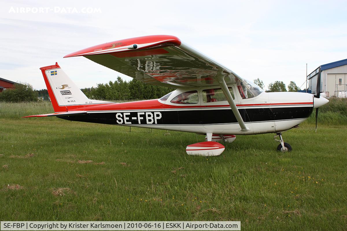 SE-FBP, 1968 Cessna FR172E Reims Rocket C/N FR17200029, Very nice old lady!