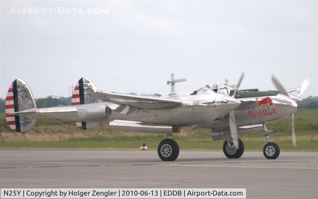 N25Y, 1944 Lockheed P-38L-5LO Lightning C/N AF44-53254, Berlin Air Show 2010