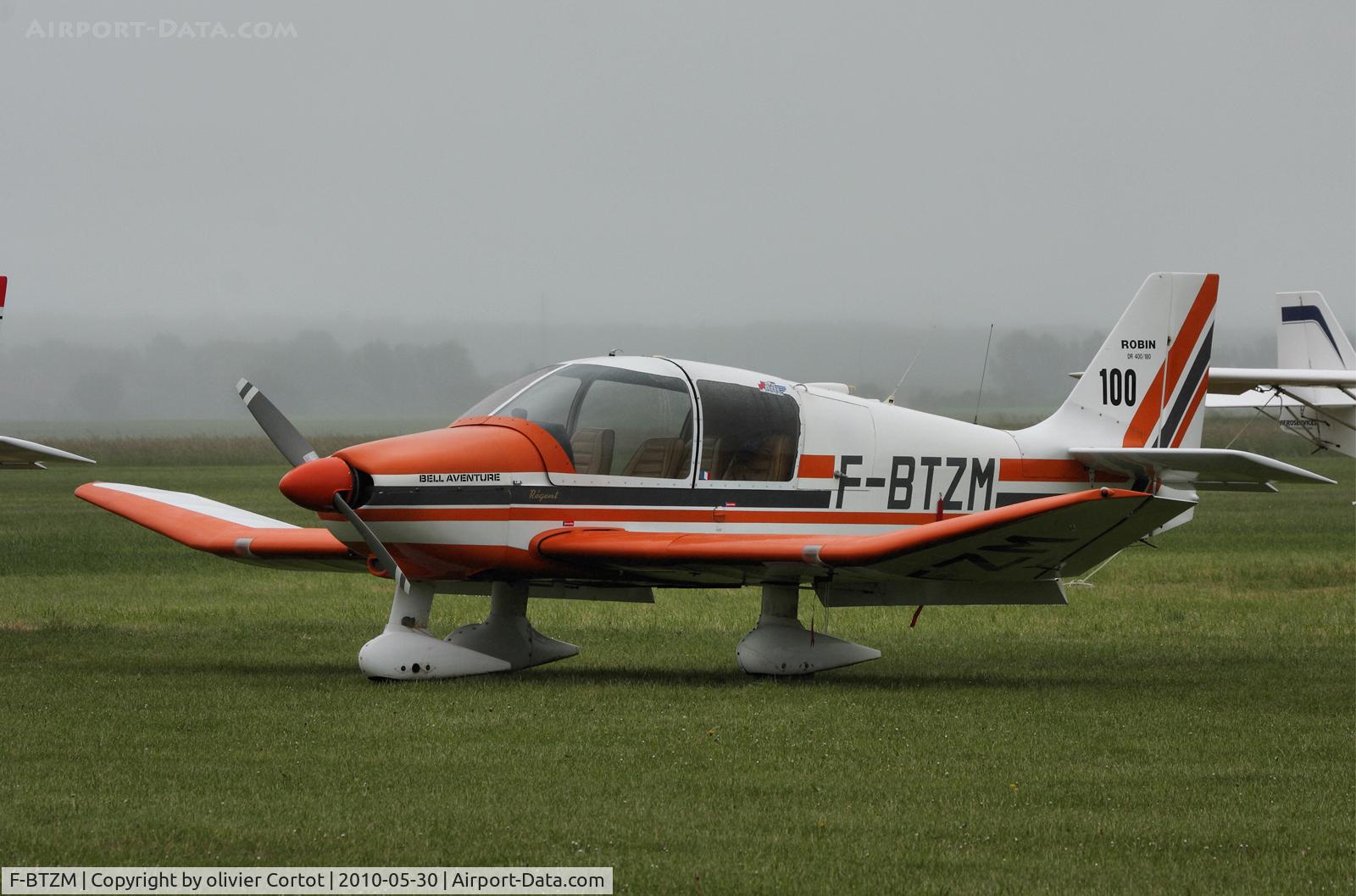 F-BTZM, Robin DR-400-180 Regent C/N 768, Poor weather at the Til-chatel Airshow, France, 2010