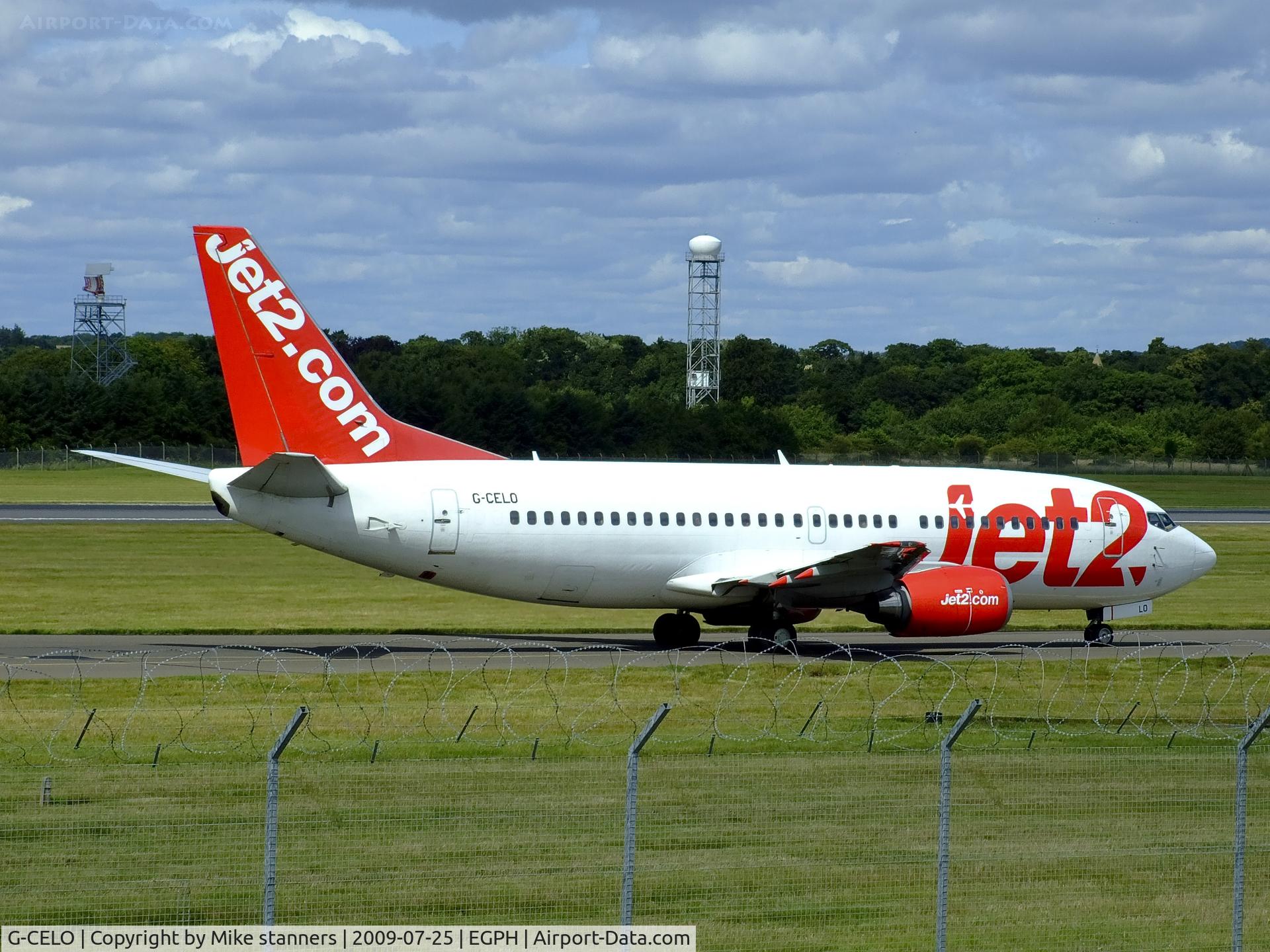 G-CELO, 1988 Boeing 737-33A(QC) C/N 24028, Jet2 B737-300 Arrives at EDI
