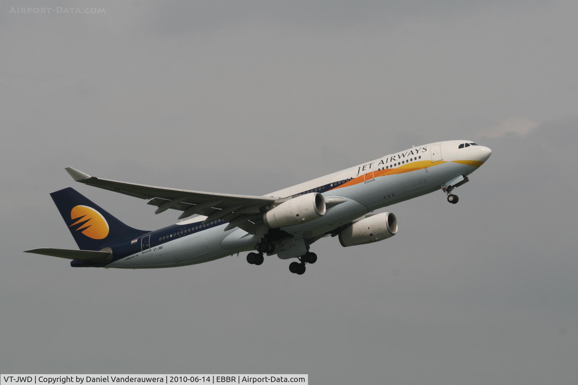 VT-JWD, 2006 Airbus A330-243 C/N 751, Flight 9W229 is taking off from RWY 07R