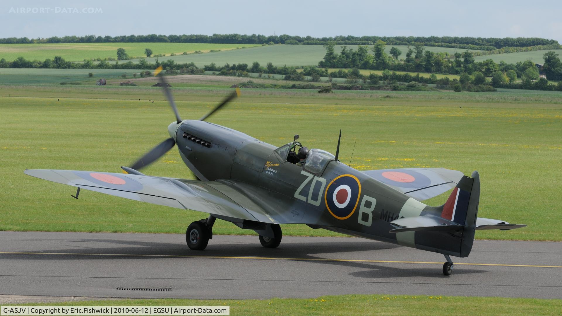 G-ASJV, 1943 Supermarine 361 Spitfire LF.IXb C/N CBAF.IX.552, 1. MH434 ('OFMC') at The Duxford Trophy Aerobatic Contest, June 2010
