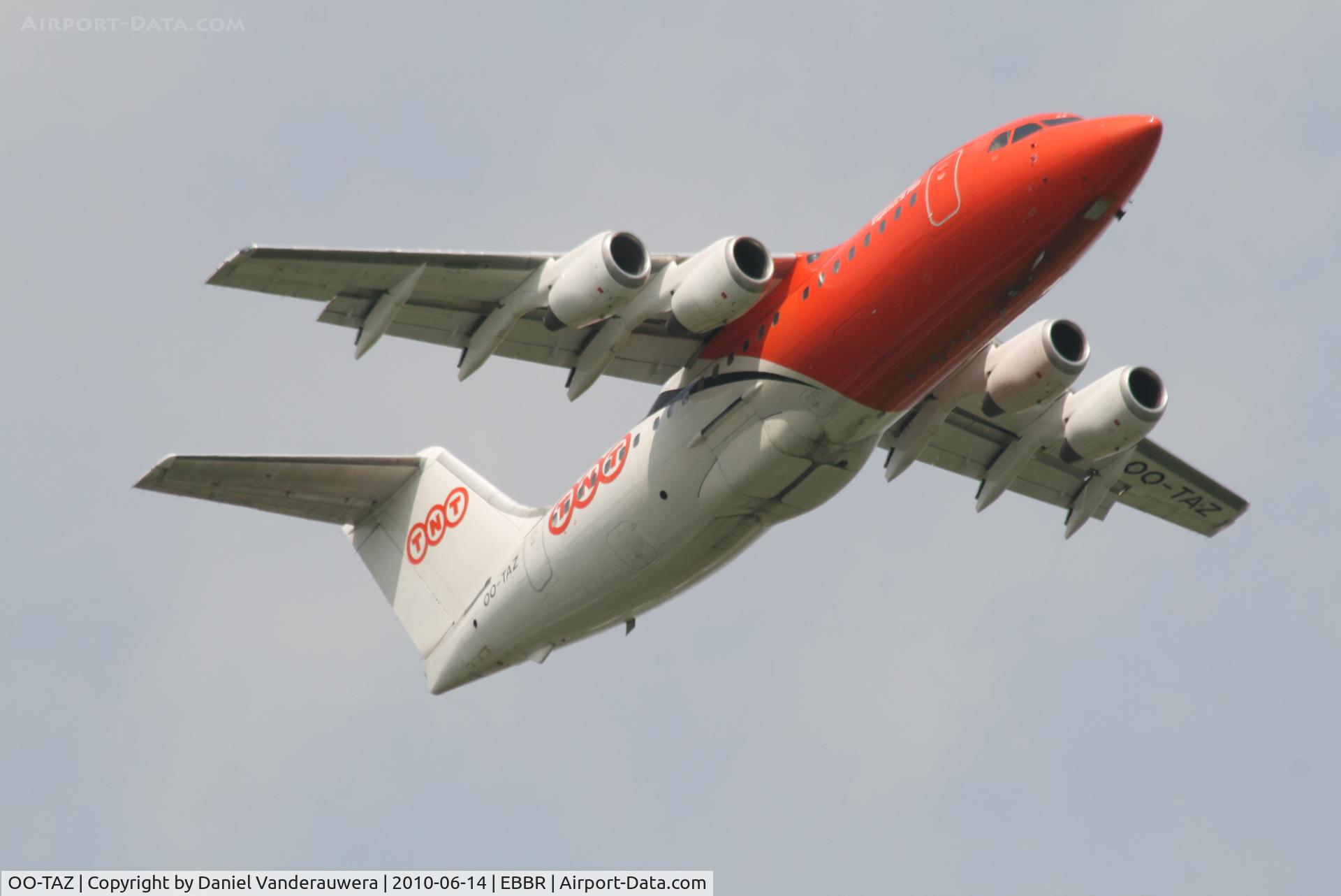 OO-TAZ, 1991 British Aerospace BAe.146-200QC Quick Change C/N E2188, Flight TAY1913 is taking of from RWY 07R