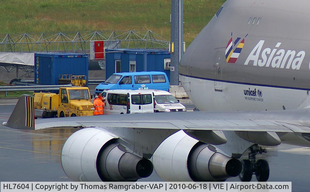 HL7604, 2006 Boeing 747-48EF C/N 29907/1370, Asiana Airlines Boeing 747-400