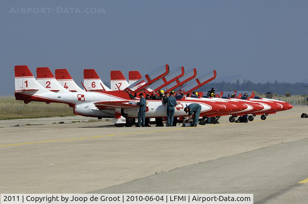 2011, PZL-Mielec TS-11 Iskra bis DF C/N 3H-2011, Far from home: Team Iskra at the flightline of the Istres open house in southern France.