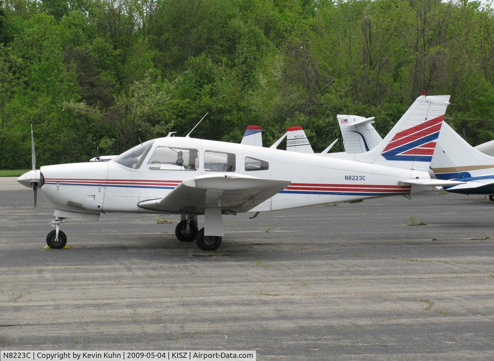 N8223C, 1975 Piper PA-28R-200 C/N 28R-7635134, Parked