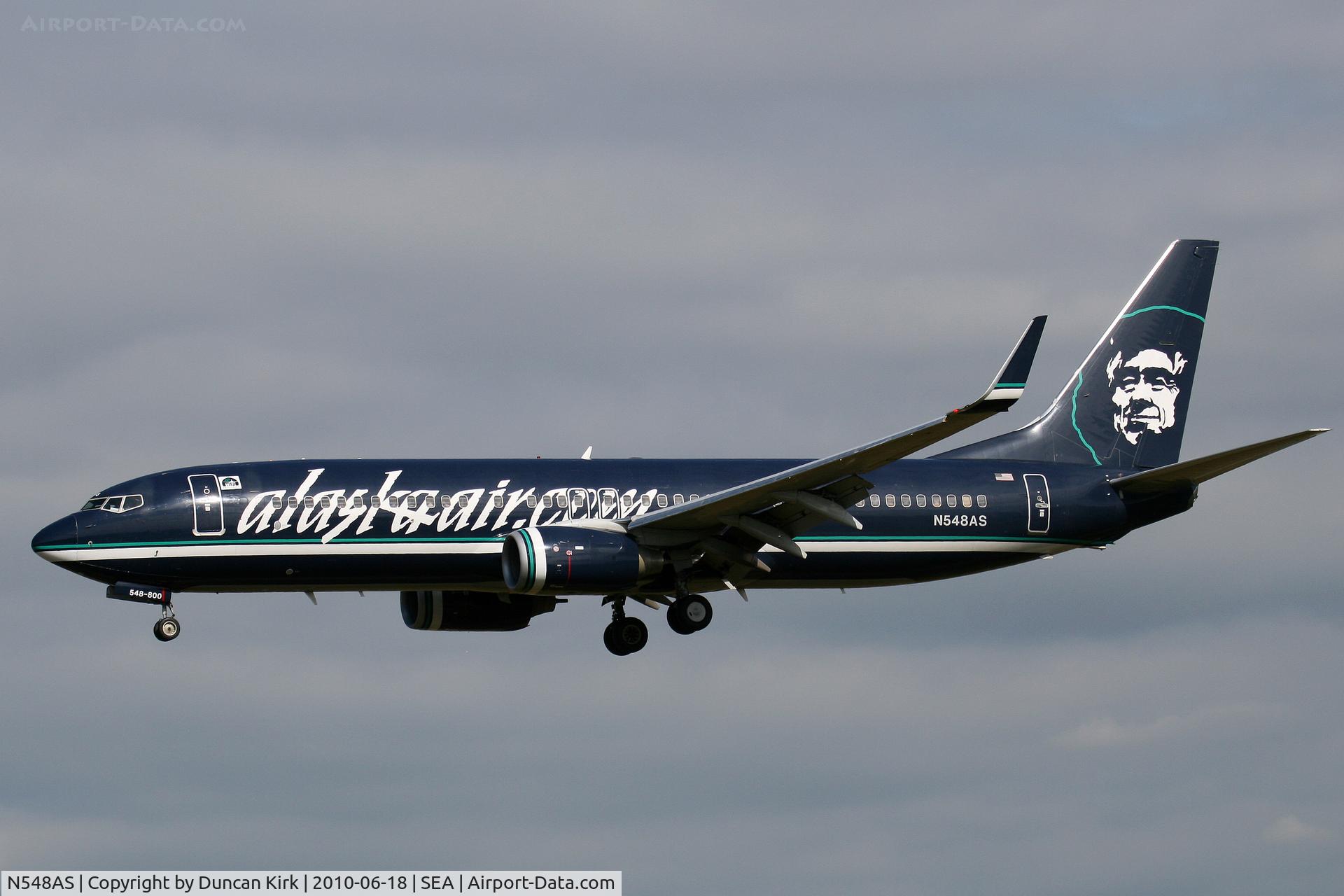 N548AS, 2005 Boeing 737-890 C/N 30020, Reverse schemed Alaska Airlines