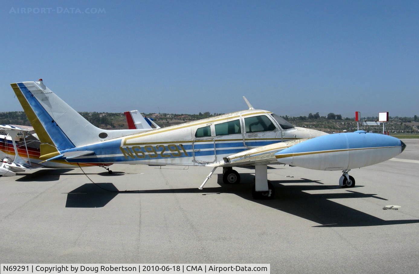 N69291, 1961 Cessna 310F C/N 310-0030, 1961 Cessna 310F, two Continental IO-470-D 260 Hp each. Hasn't flown in years.