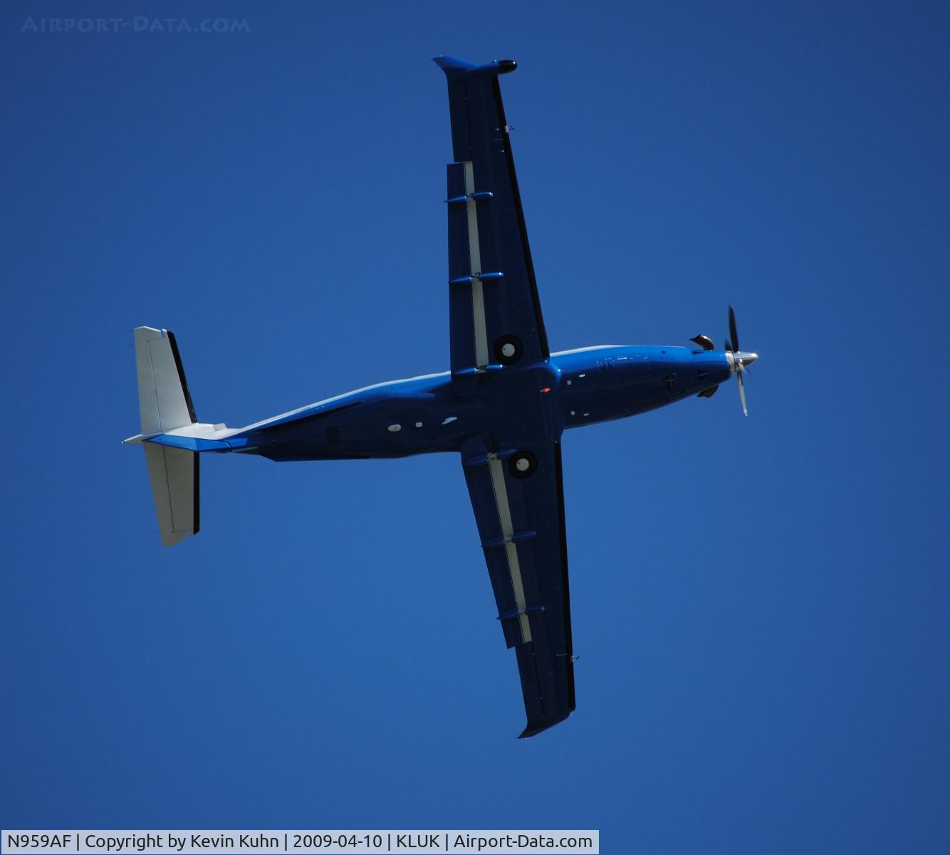 N959AF, Pilatus PC-12/47E C/N 1059, Passing overhead on takeoff