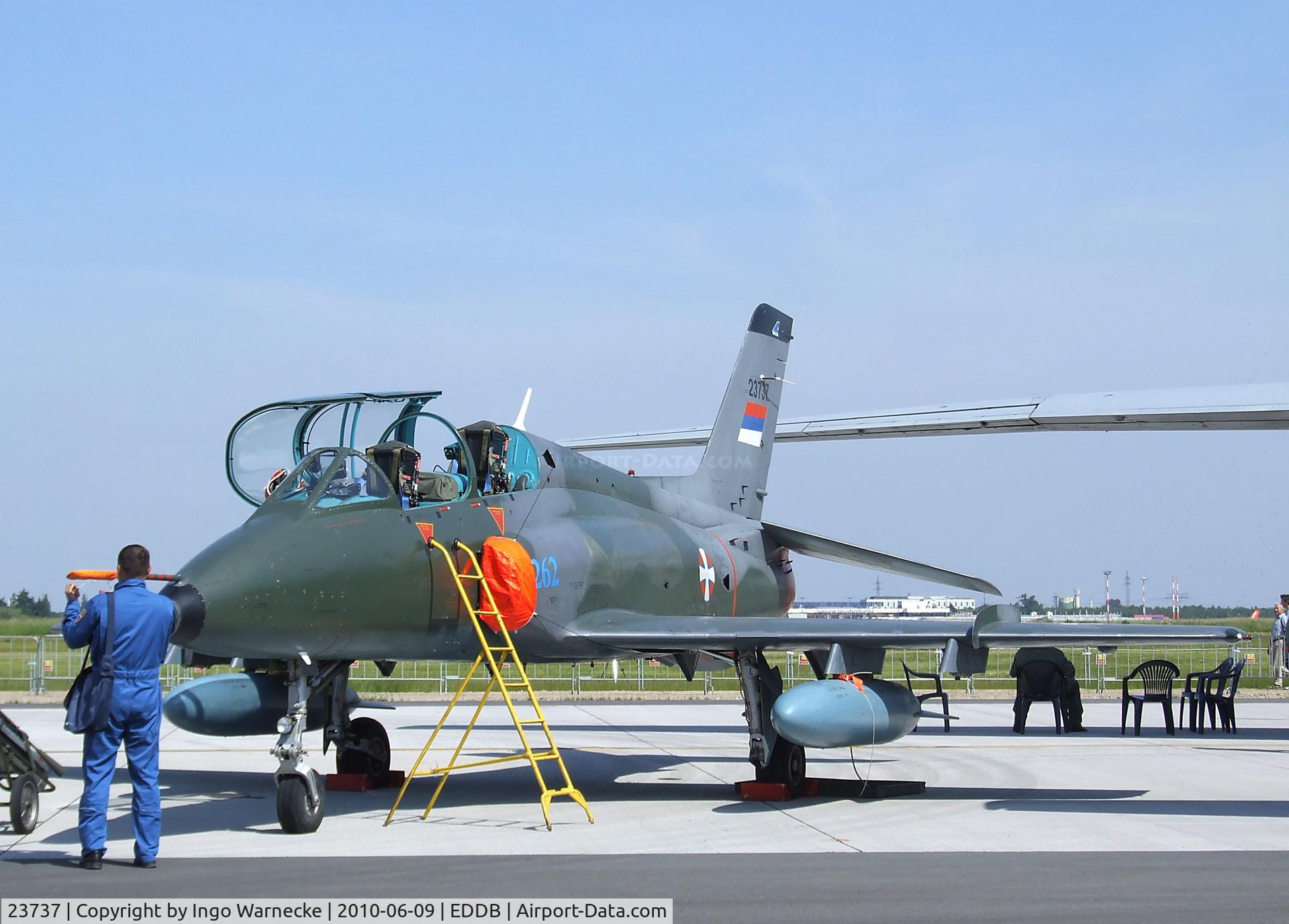 23737, Soko G-4 Super Galeb C/N 470, Soko G-4 Super Galeb of the Serbian air force at ILA 2010, Berlin