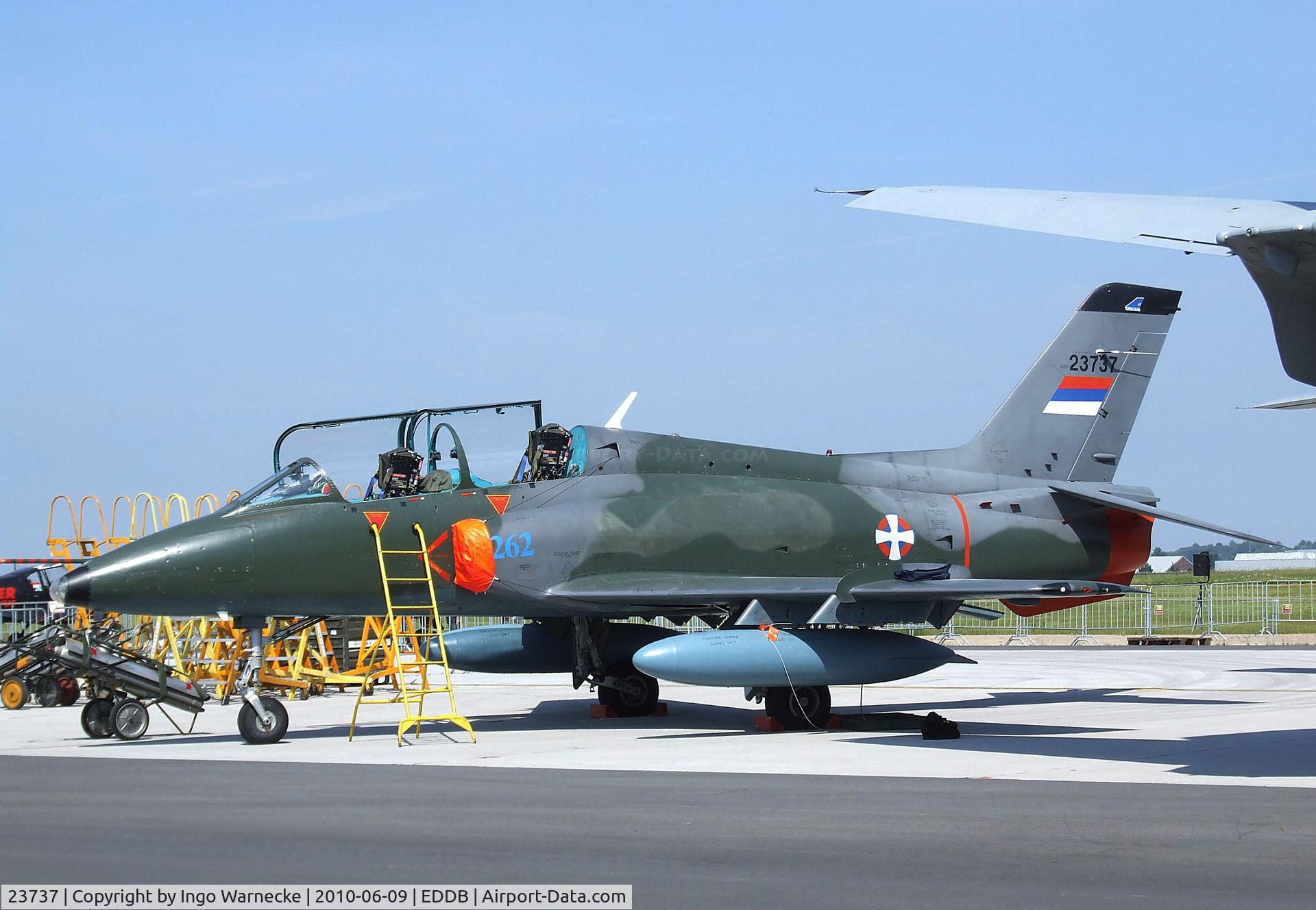 23737, Soko G-4 Super Galeb C/N 470, Soko G-4 Super Galeb of the Serbian air force at ILA 2010, Berlin