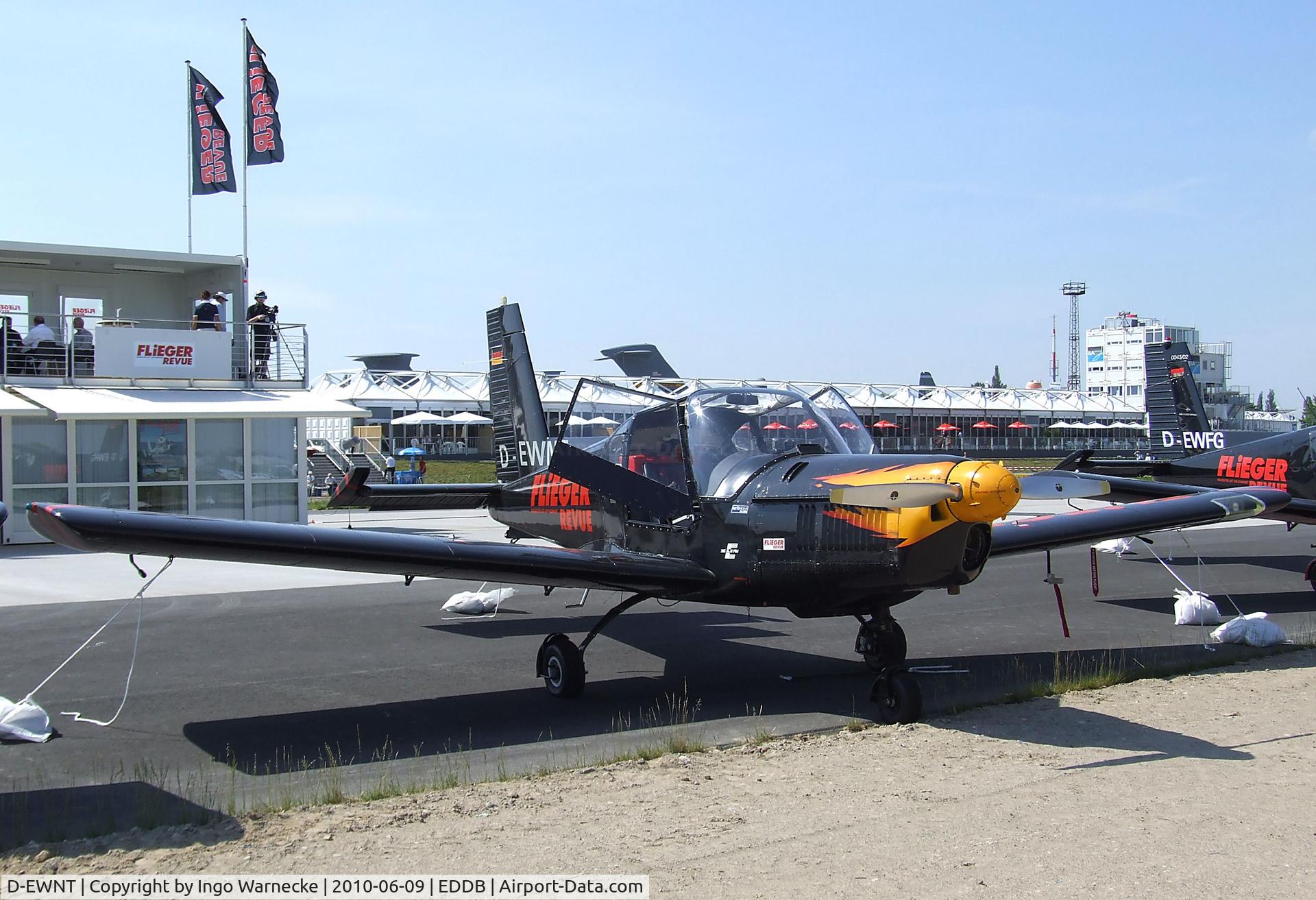 D-EWNT, Zlin Z-42M C/N 0062, Zlin Z-42M at ILA 2010, Berlin
