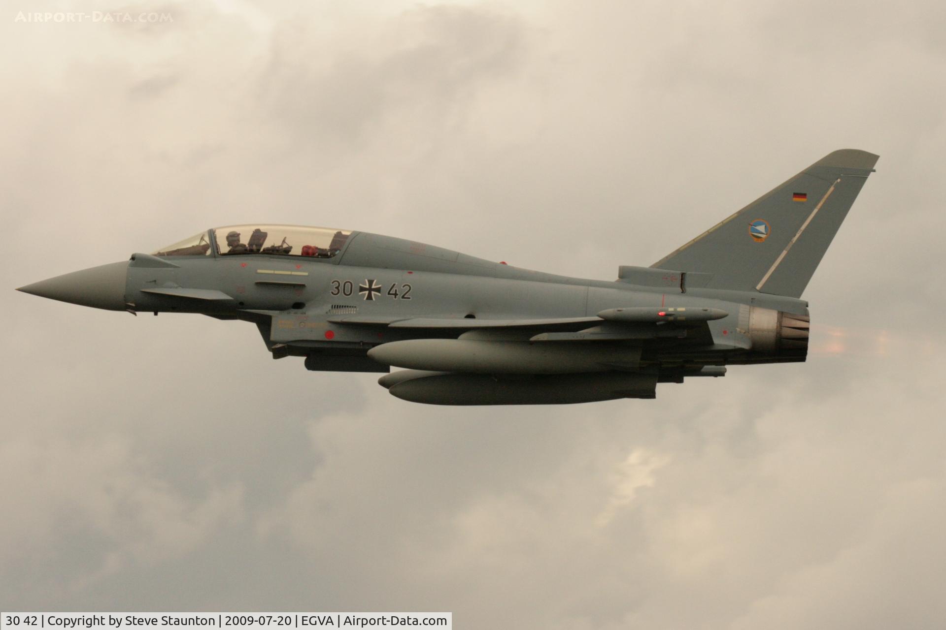 30 42, Eurofighter EF-2000 Typhoon T C/N GT015, Taken at the Royal International Air Tattoo 2009