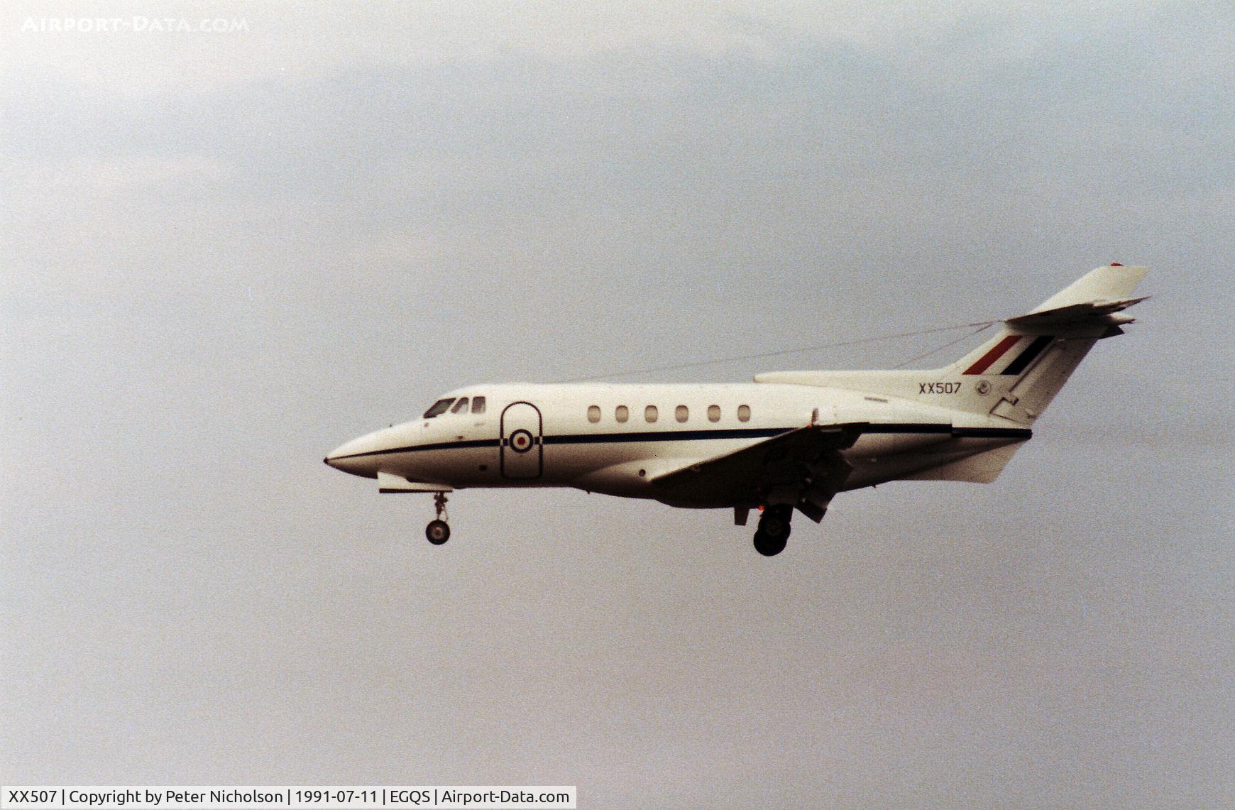 XX507, 1973 Hawker Siddeley HS.125 CC.2 C/N 256006, HS.125 CC.2, callsign Ascot 1410, of 32 Squadron at RAF Northolt on final approach to RAF Lossiemouth in the Summer of 1991.