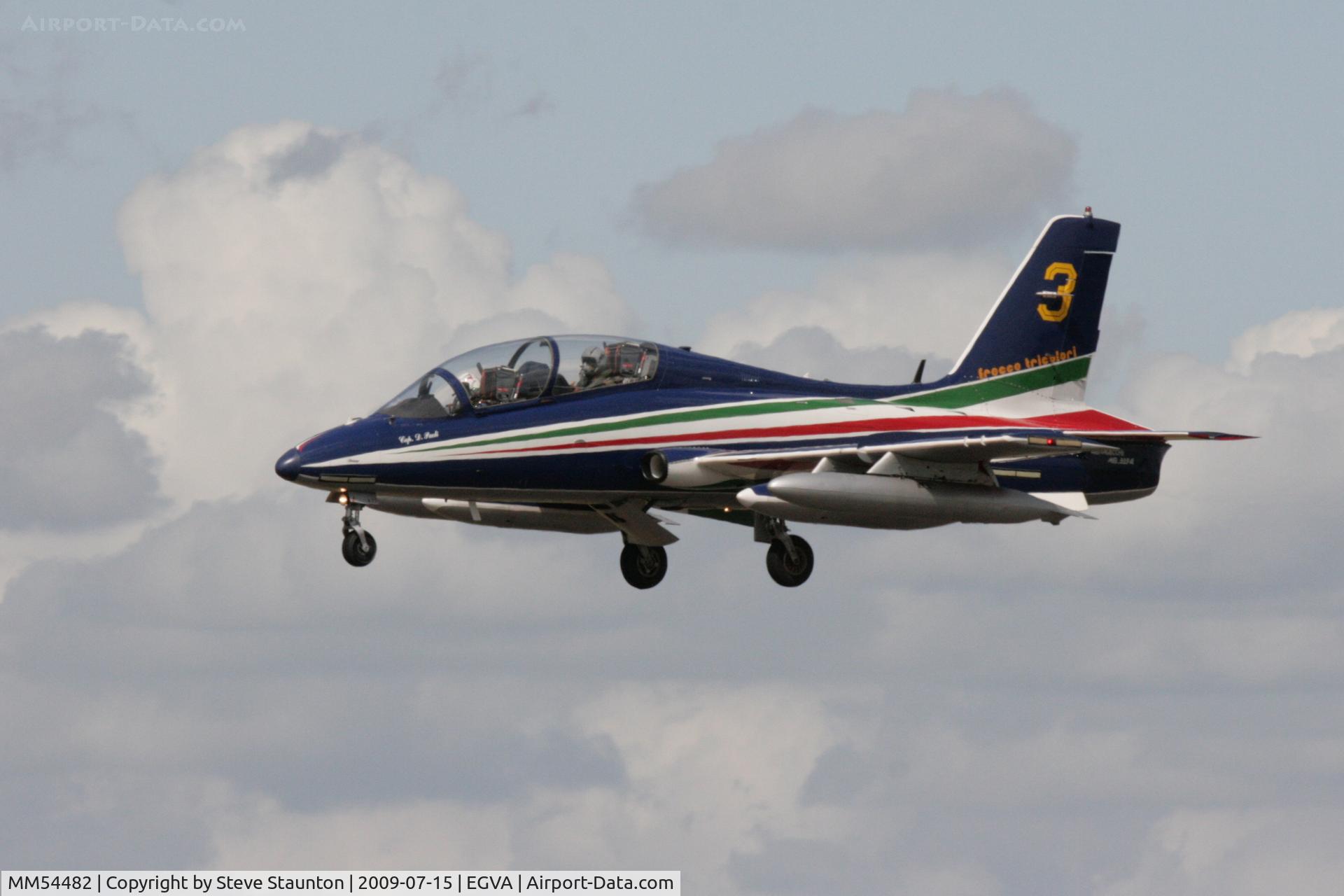 MM54482, Aermacchi MB-339PAN C/N 6677/072/AD011, Taken at the Royal International Air Tattoo 2009