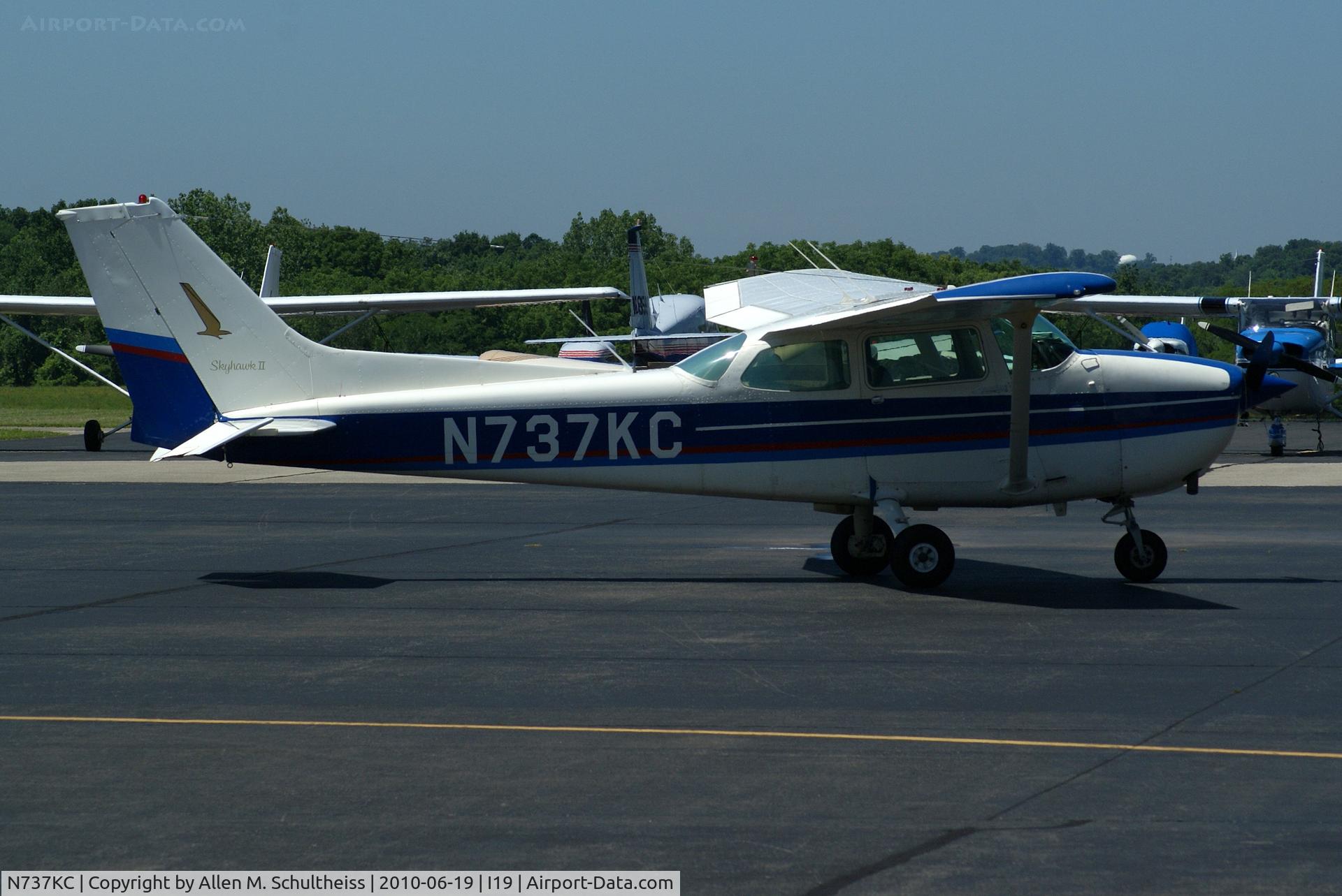 N737KC, 1977 Cessna 172N C/N 17269468, 1977 C172N