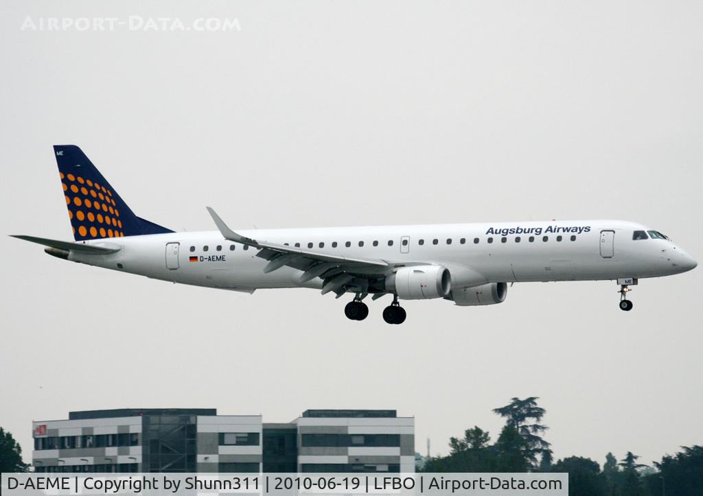 D-AEME, 2009 Embraer 195LR (ERJ-190-200LR) C/N 19000308, Landing rwy 32R