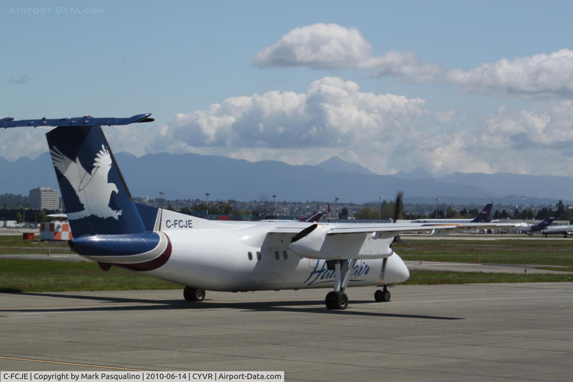 C-FCJE, 1989 De Havilland Canada DHC-8-102 Dash 8 C/N 165, DHC-8-100