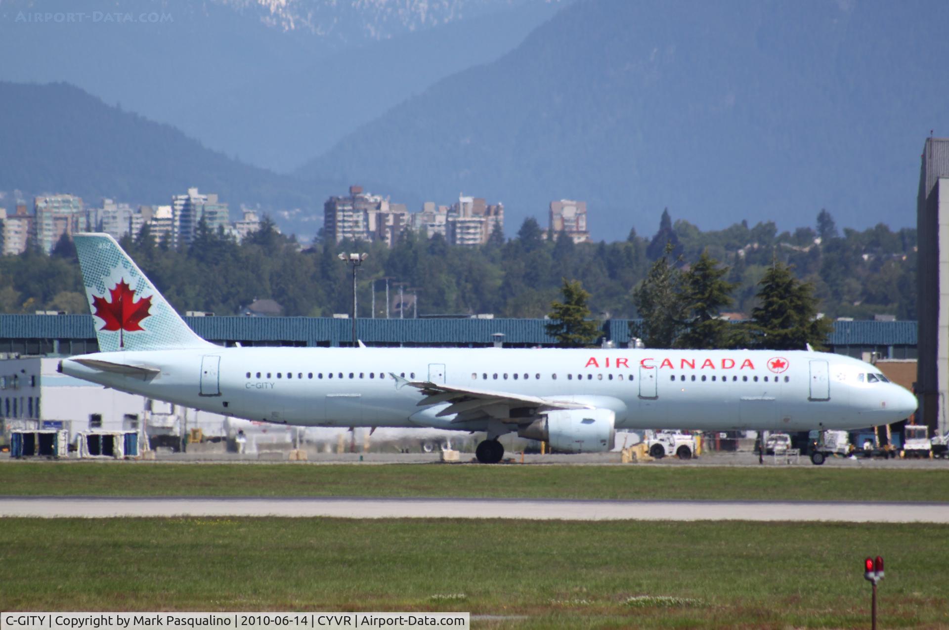 C-GITY, 2001 Airbus A321-211 C/N 1611, Airbus A321-200