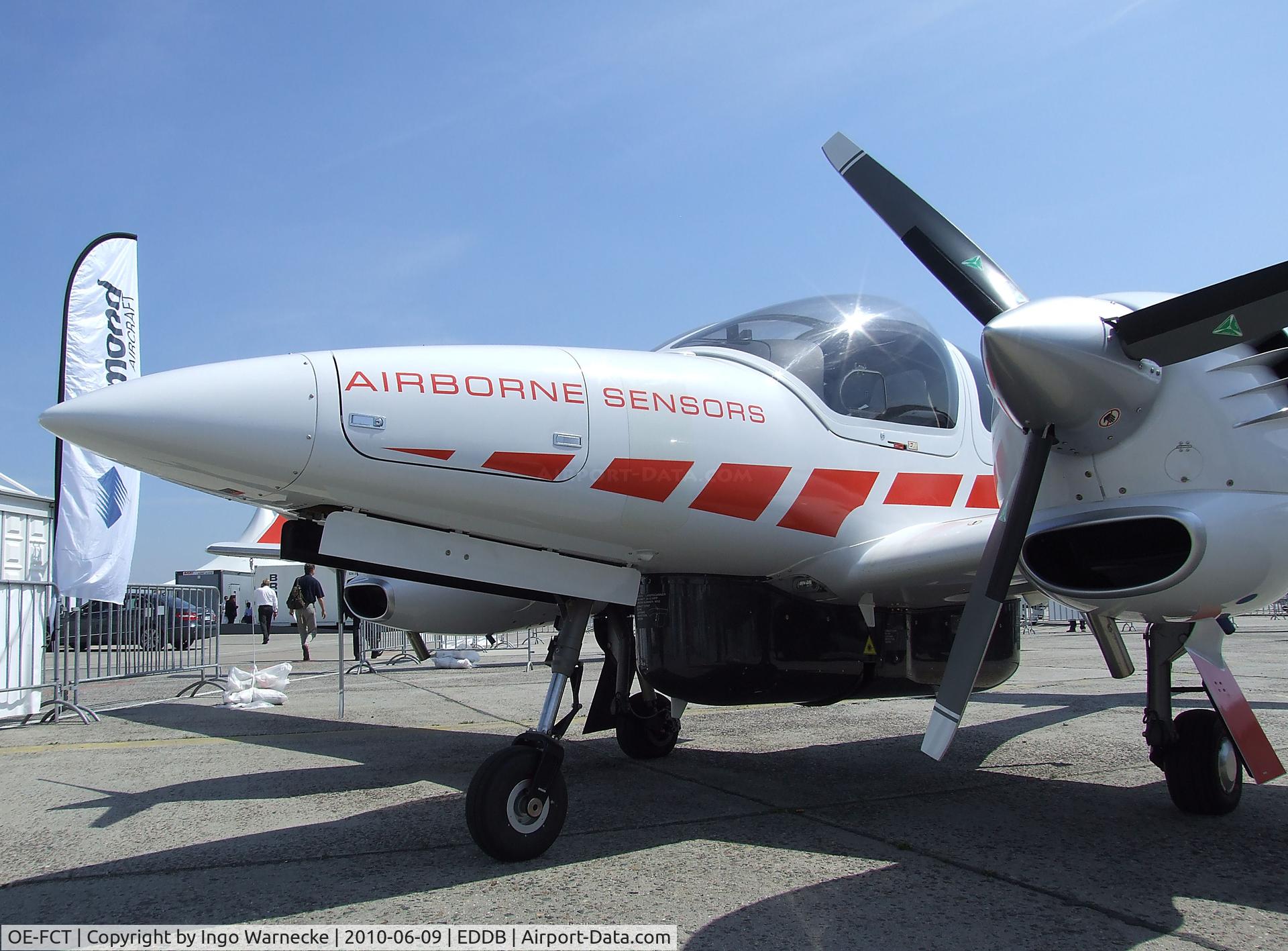OE-FCT, Diamond DA-42MPP Twin Star C/N 42.286, Diamond DA-42MPP Twin Star at ILA 2010, Berlin