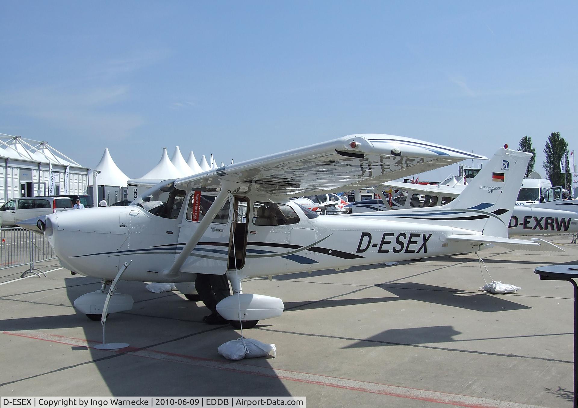 D-ESEX, 2006 Cessna 172S C/N 172S10320, Cessna 172S Skyhawk SP at ILA 2010, Berlin