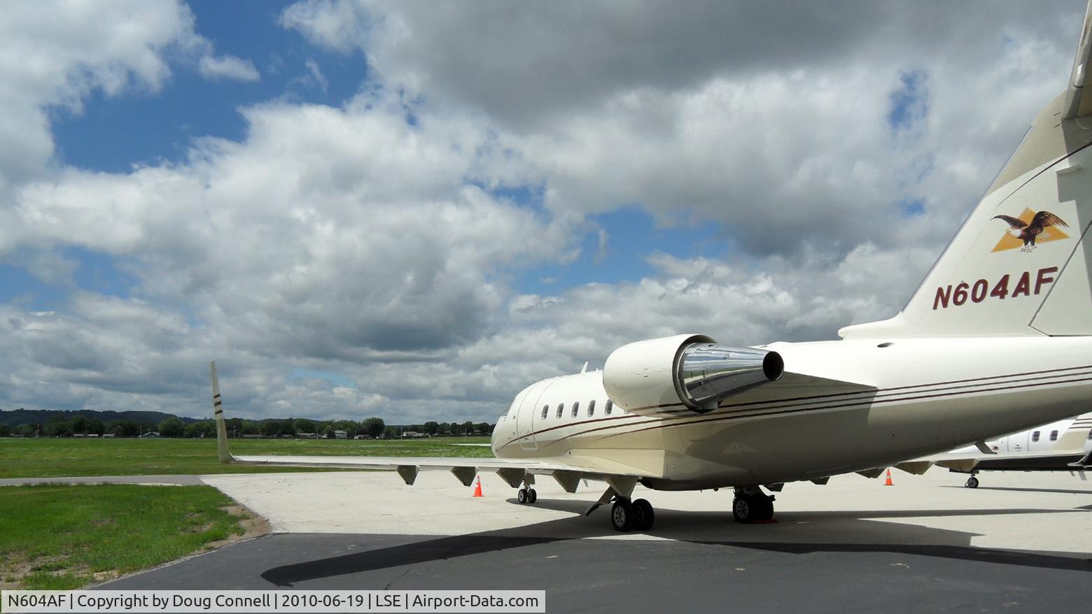 N604AF, 2000 Bombardier Challenger 604 (CL-600-2B16) C/N 5444, Bombardier CL-600-2B16 parked at La Crosse Municipal Airport in La Crosse, Wisconsin.