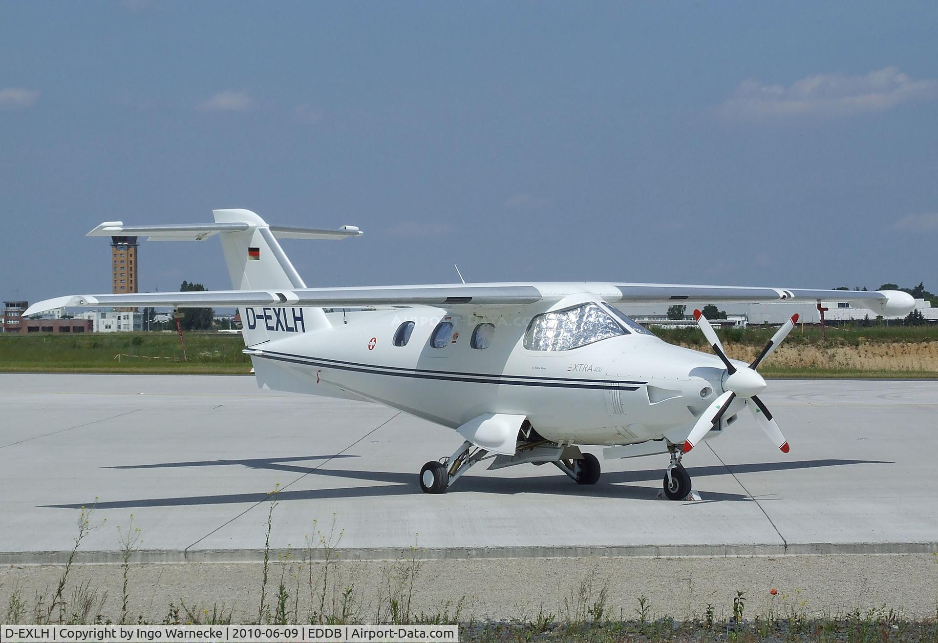 D-EXLH, 2000 Extra EA-400 C/N 06, Extra EA-400 at ILA 2010, Berlin