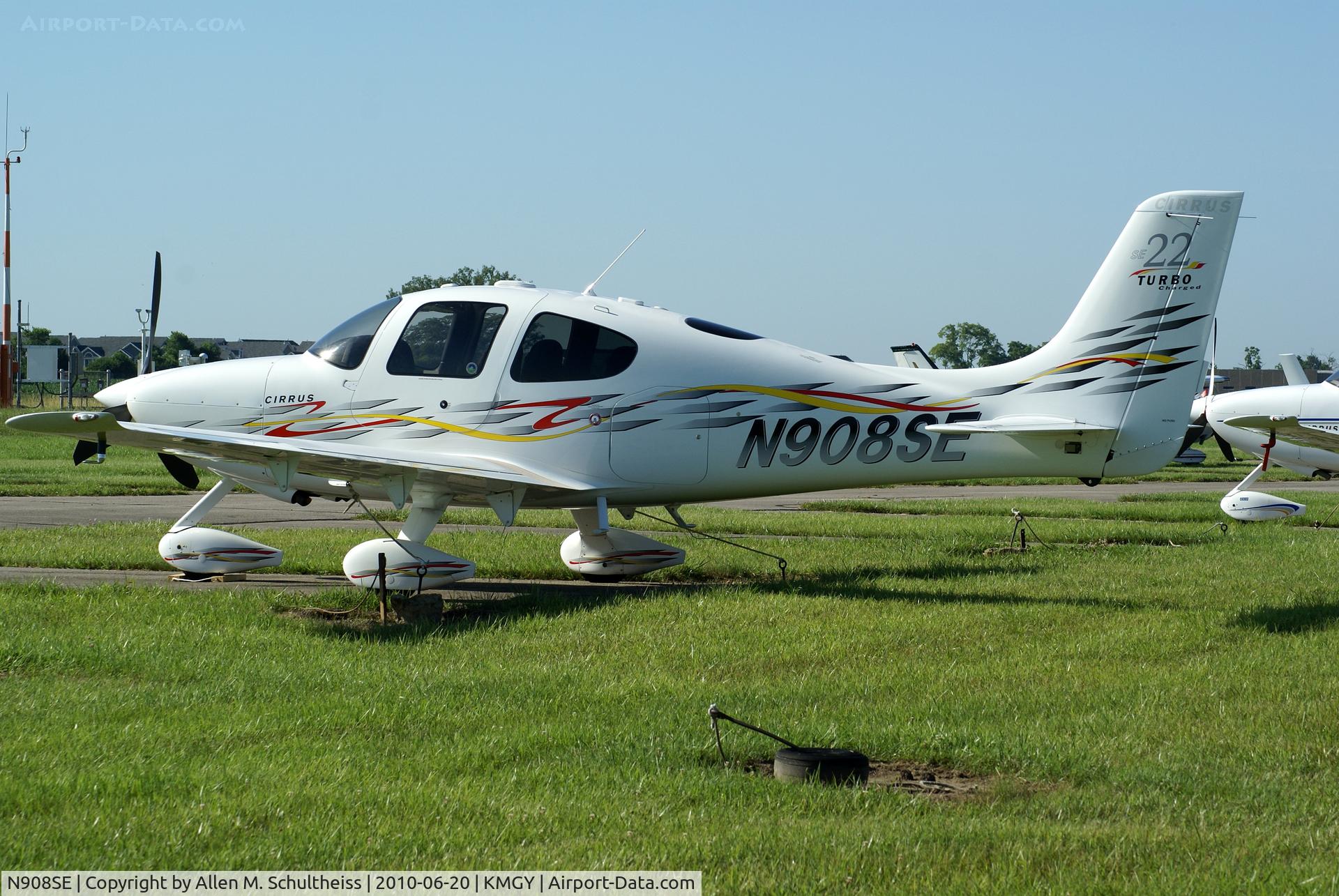 N908SE, 2006 Cirrus SR22 SE Turbo C/N 2135, 2006 Cirrus SR22